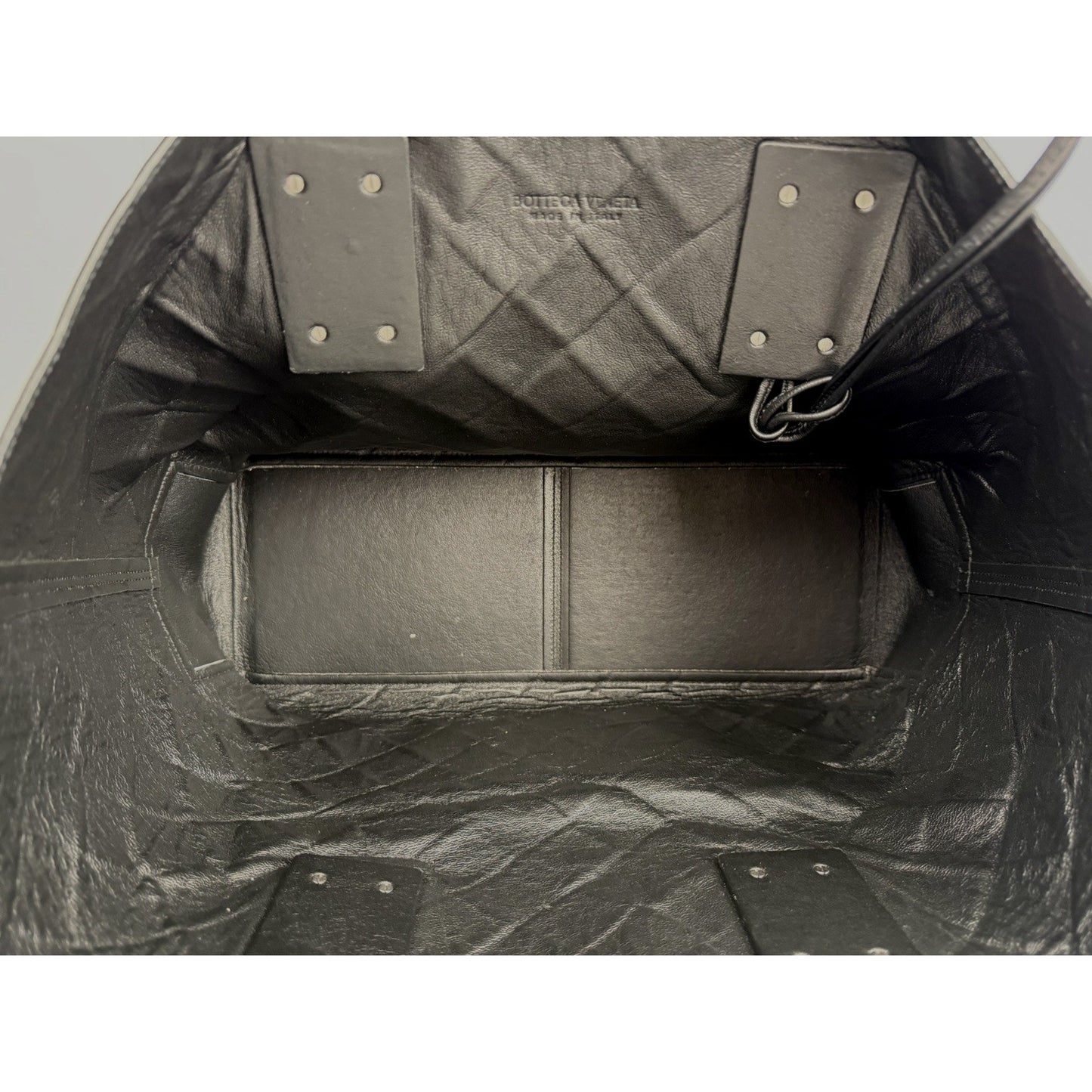 Bottega Veneta Cabat Maxi Intrecciato Tote Bag Medium in Black Leather R1