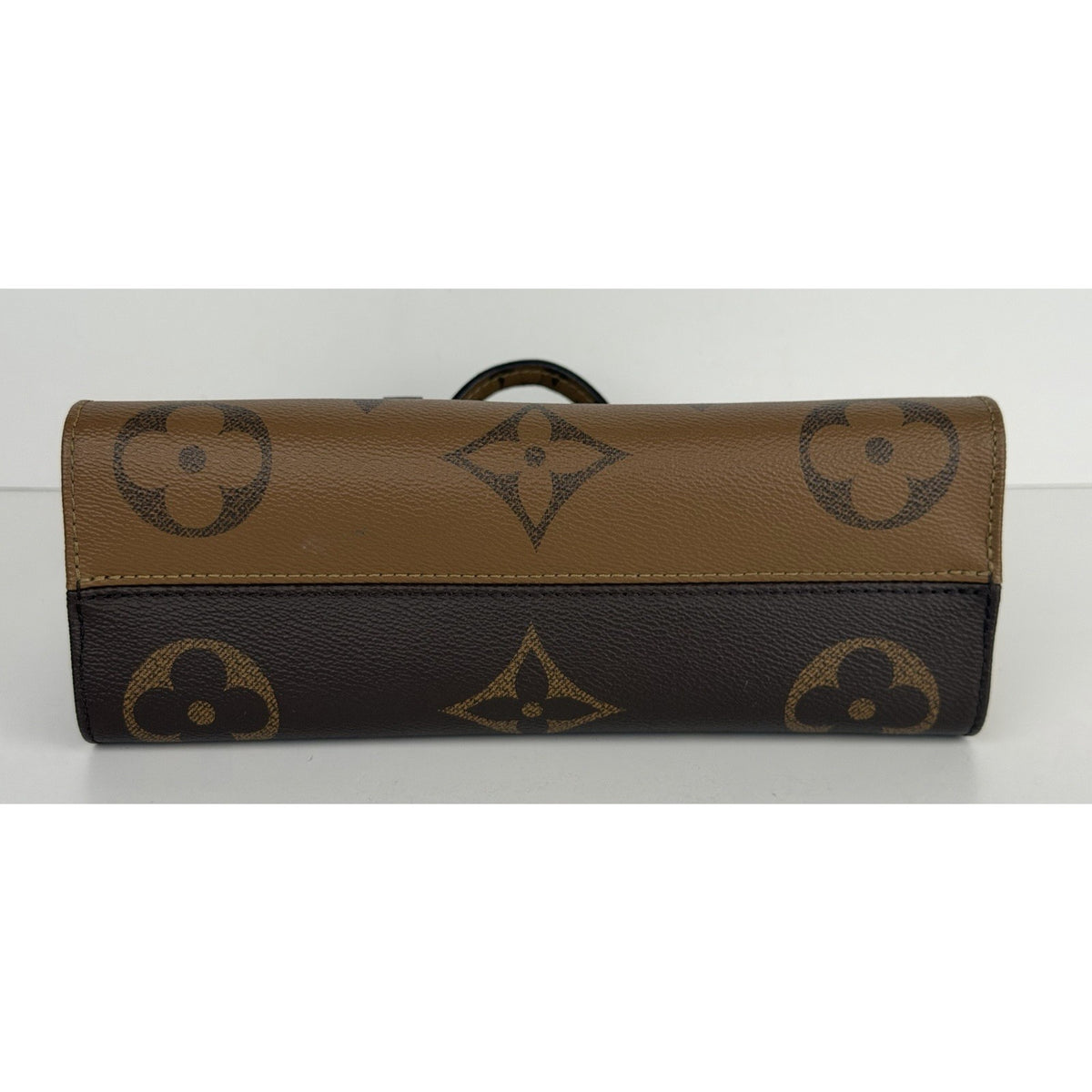 Louis Vuitton OnTheGo East West HandBag Monogram Reverse Brown Canvas NFC E2