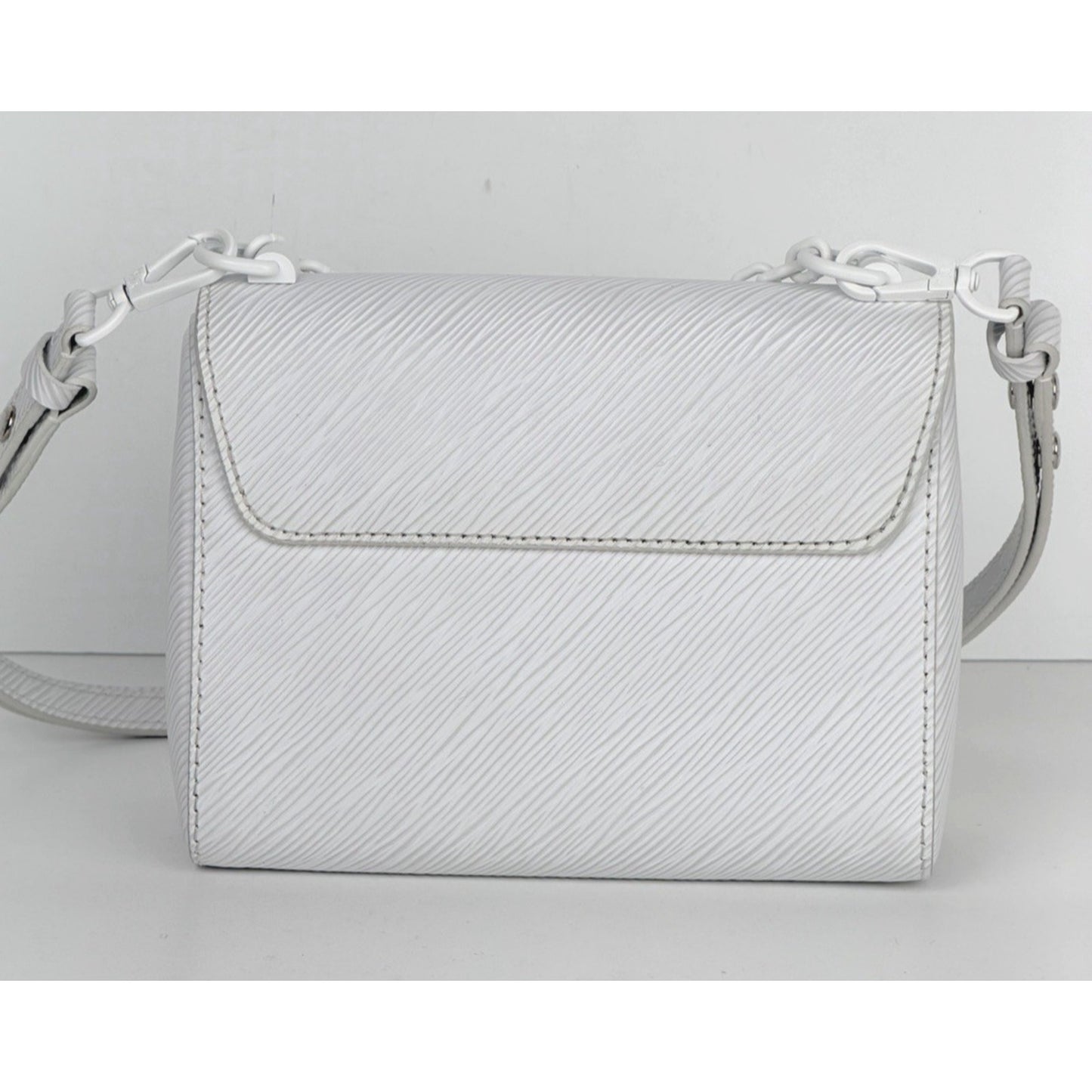Louis Vuitton Twist PM Shoulder Bag in White Epi Leather 2020 D3