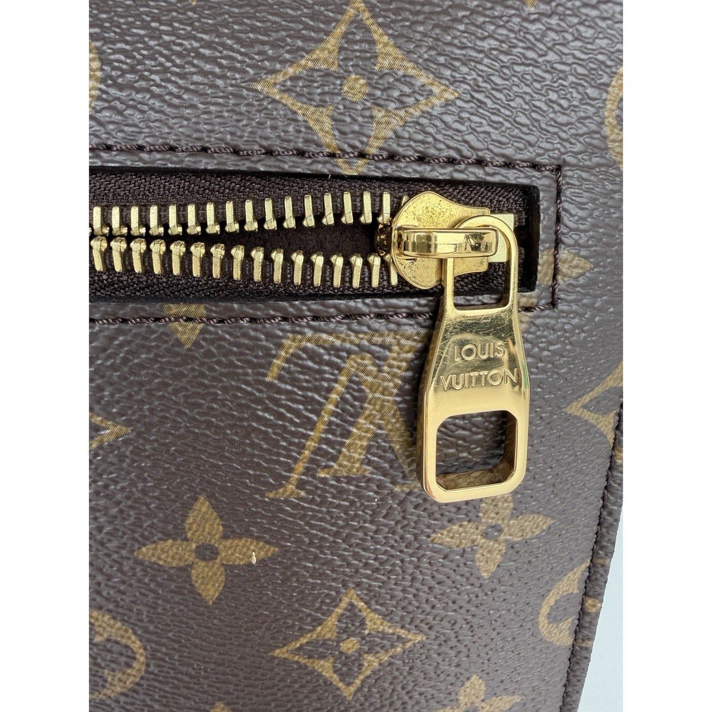 Louis Vuitton Pochette Metis Handbag in Brown LV Monogram Coated Canvas NFC B-4