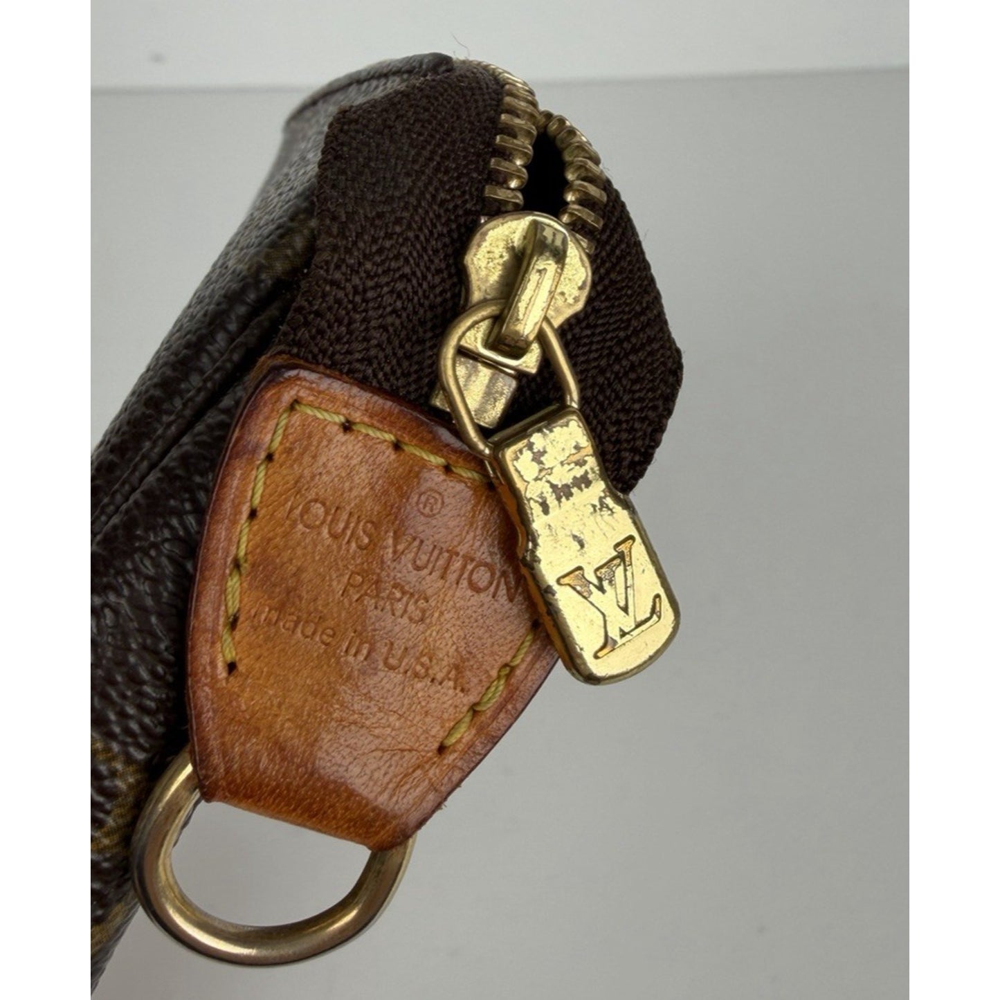 Louis Vuitton Mini Pochette Bag 2003 Vintage in Brown LV Monogram Canvas S03