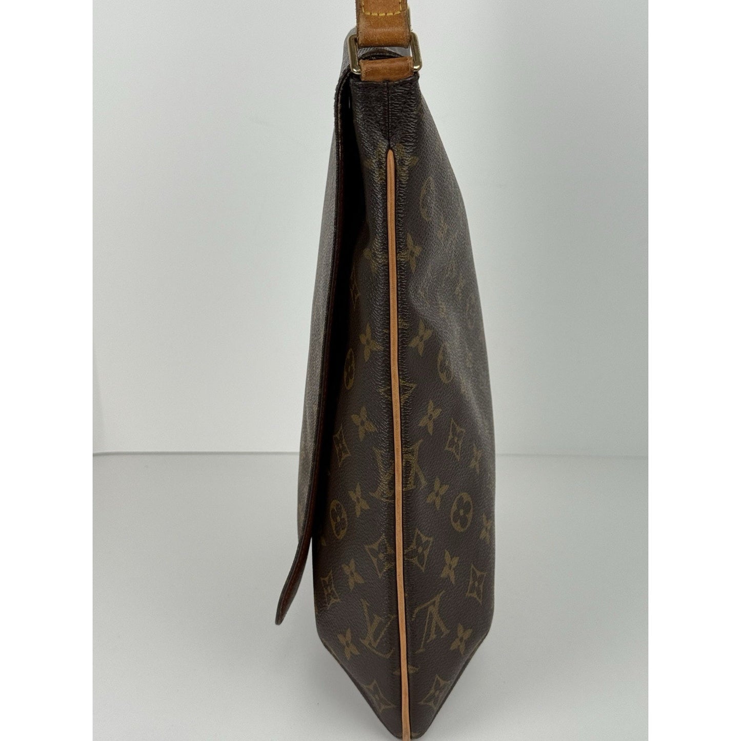 LOUIS VUITTON Monogram Musette