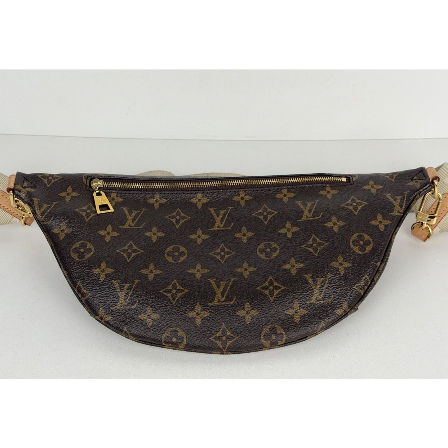 Louis Vuitton High Rise Bumbag in Brown Monogram Coated Canvas Microchipped D8