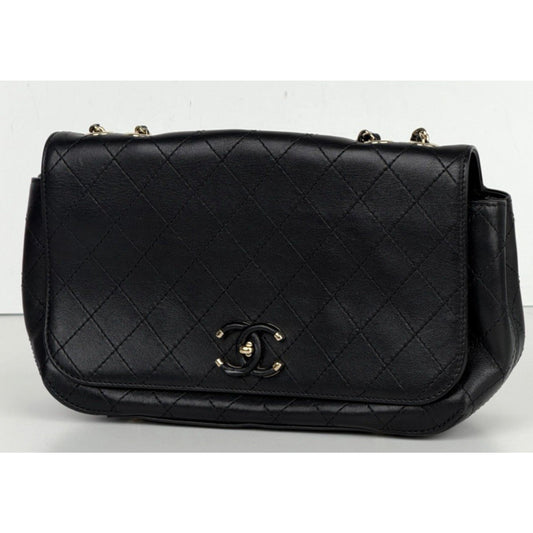 Chanel Stitched CC Case Flap Shoulder Bag in Black Calfskin D-6
