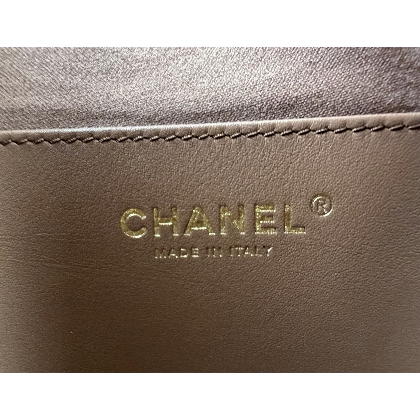 Chanel Medium 25 Hobo Bag is Mauve Quilted Caviar Leather 2022 E8