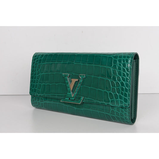 Louis Vuitton Capucines Wallet in Green Crocodile Leather Microchipped
