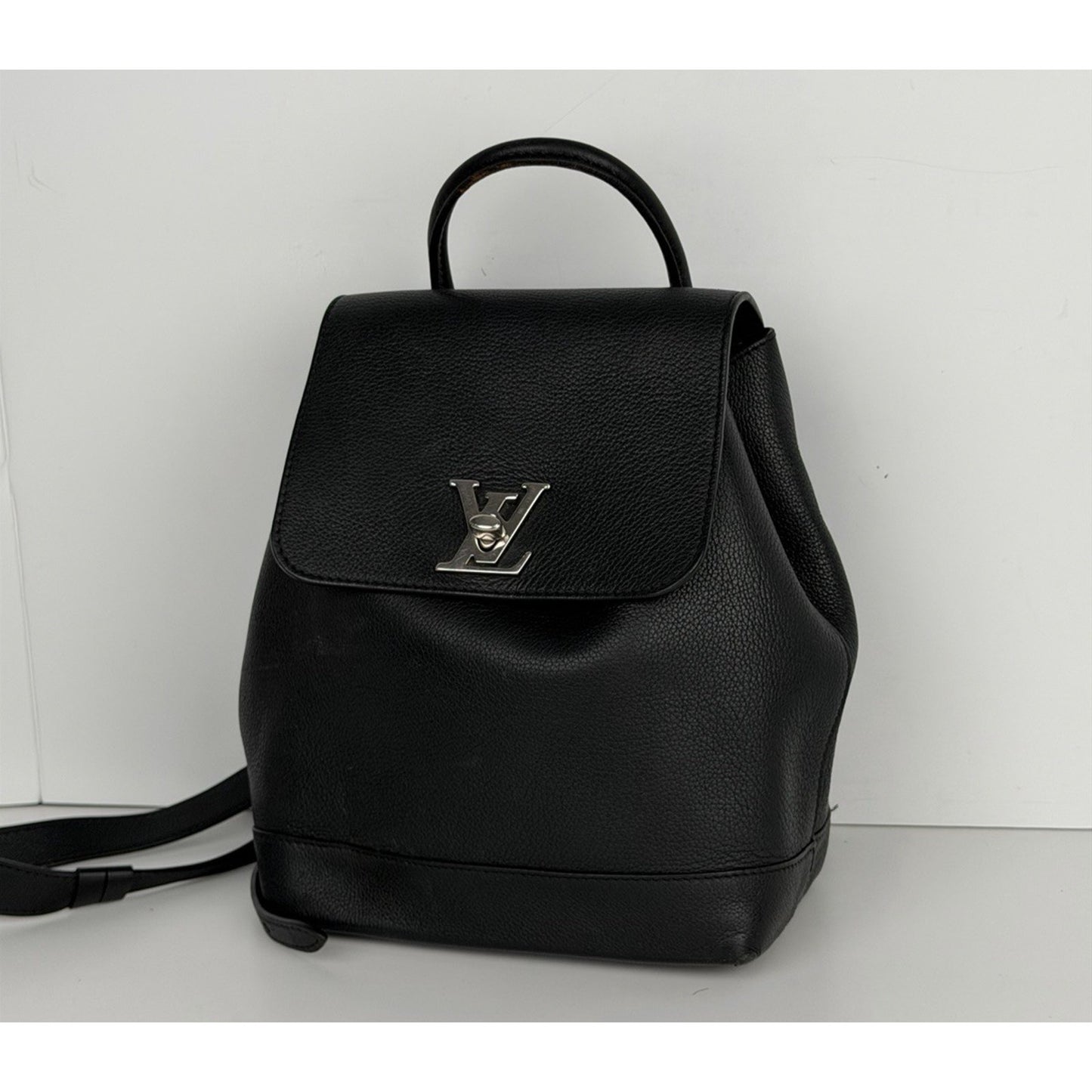Louis Vuitton Lockme Backpack Black Grained Calfskin Leather Silver-Tone Lock S