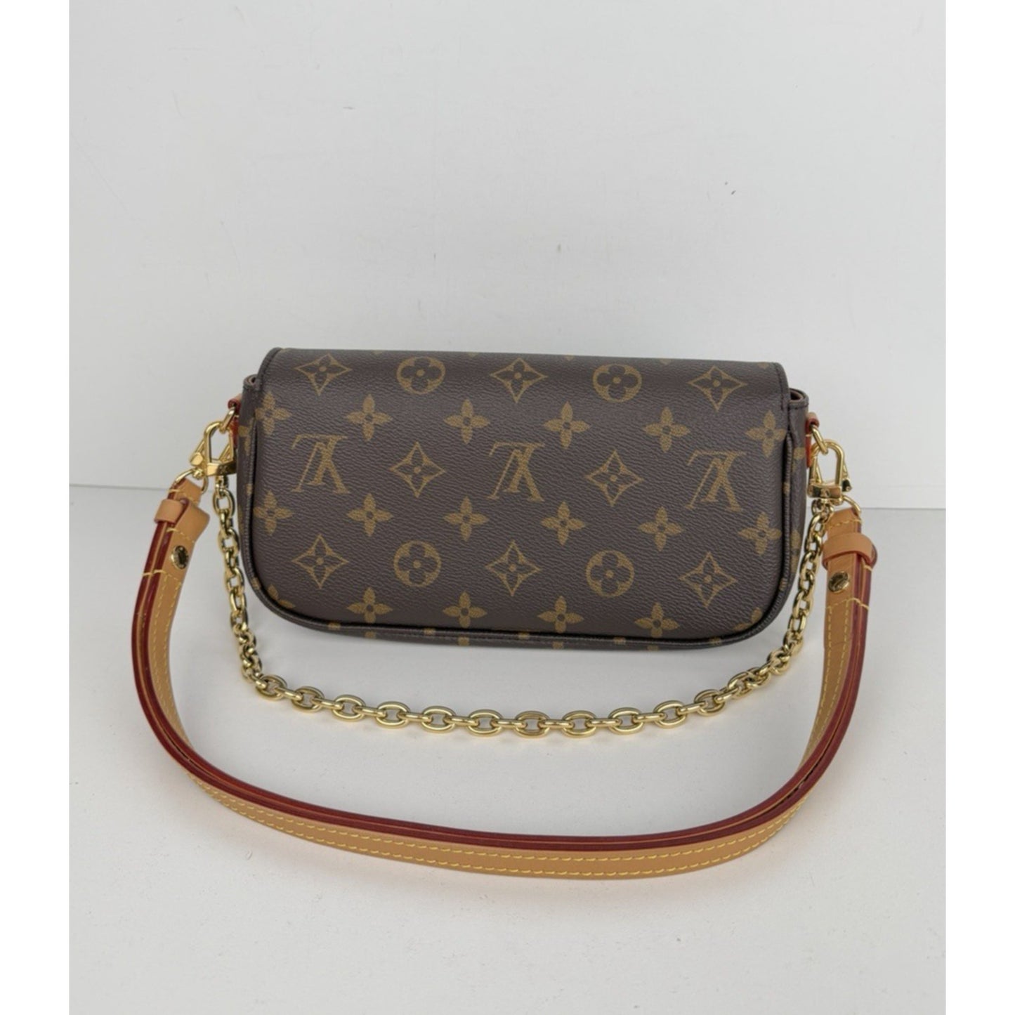 Louis Vuitton Ivy Wallet on Chain Bag in Monogram Brown Coated Canvas NFC C3