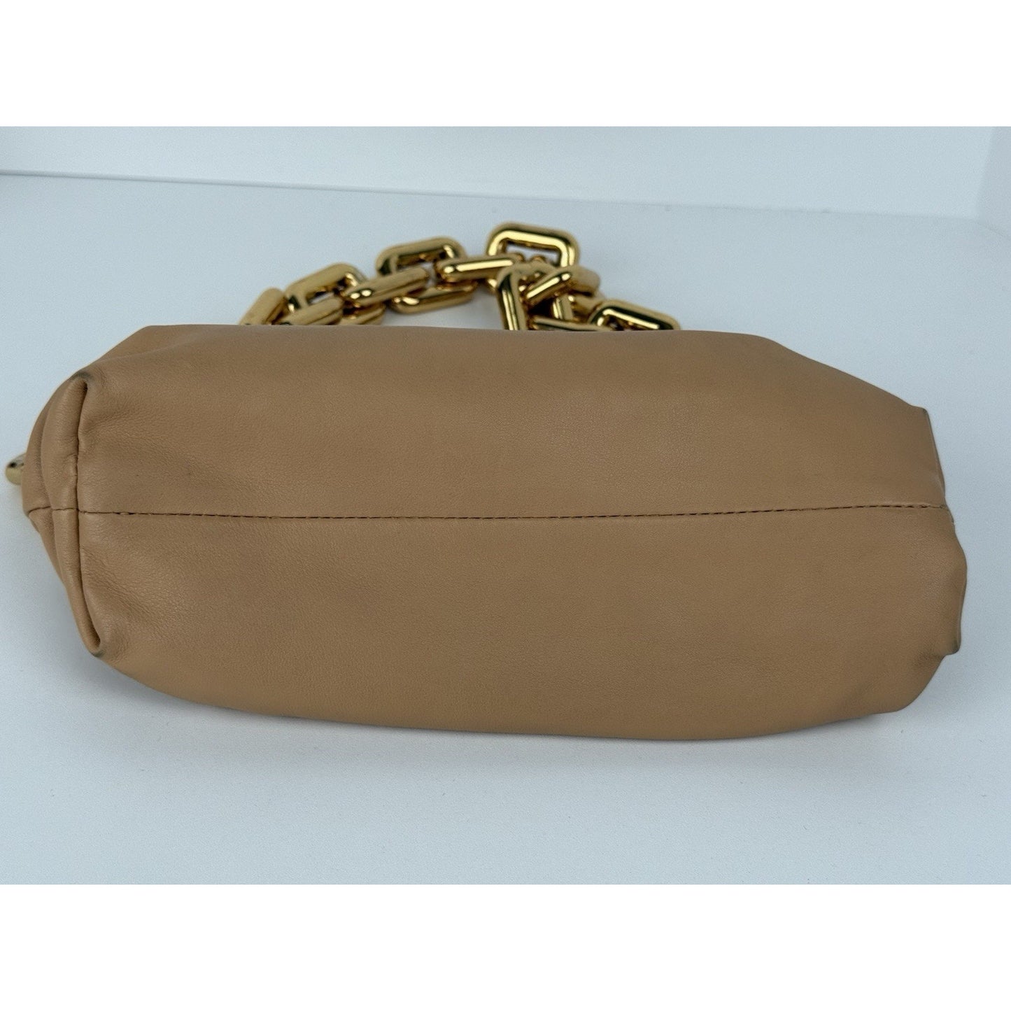 BOTTEGA VENETA The Chain Pouch Beige Leather Shoulder Bag