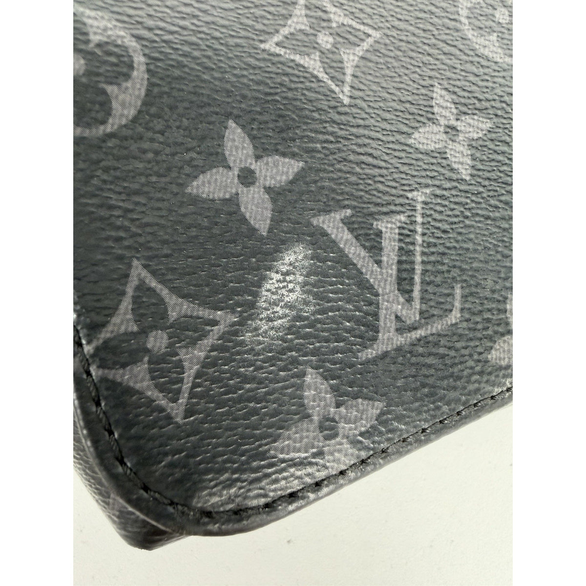 Louis Vuitton District PM Messenger Bag in Monogram Eclipse Canvas 2021 S11