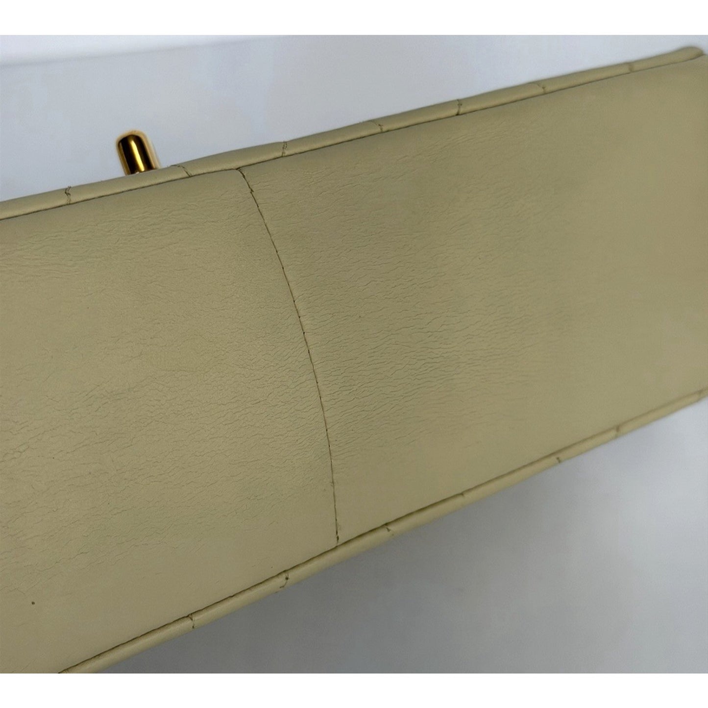 Chanel Vintage Medium Diana Flap Bag in Light Beige Lambskin Leather C6