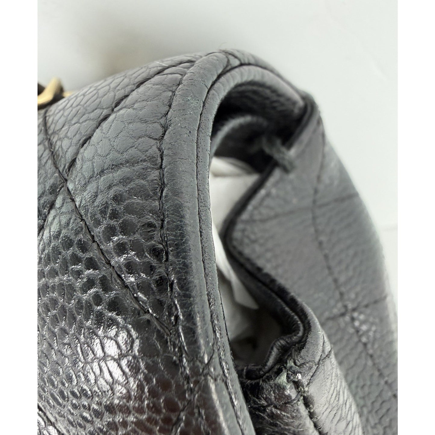 Chanel Classic Bag Black Grained Calfskin Leather & Gold-Tone Hardware D1