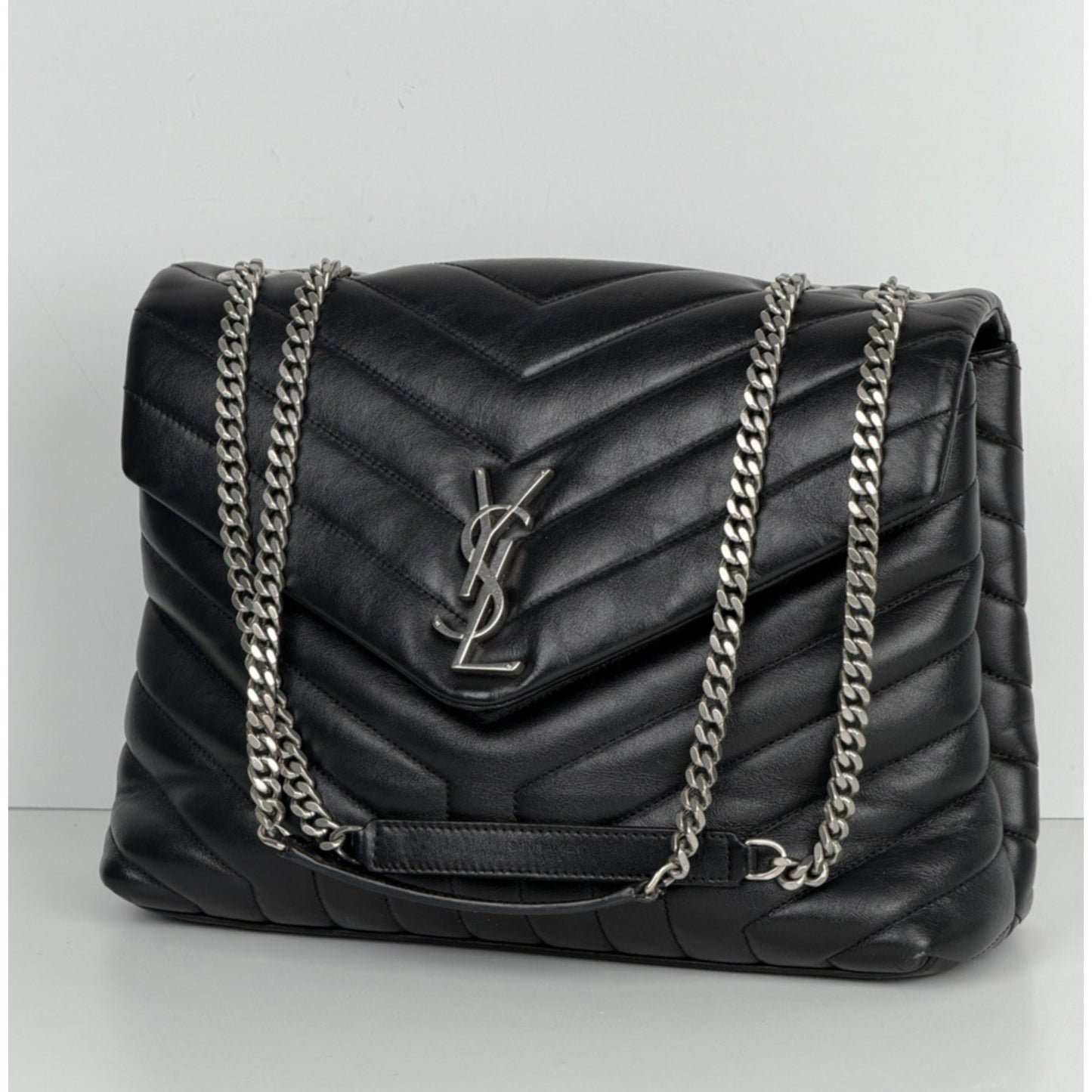 Saint Laurent Toy Loulou Shoulder Bag in Black Quilted Leather Medium R1