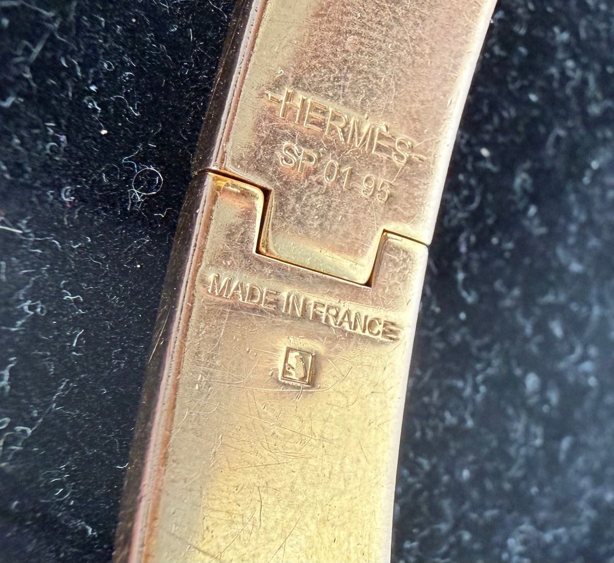 Hermes Charniere Uni Hinged Narrow Bangle Bracelet in White Enamel 18k Gold Plated K1
