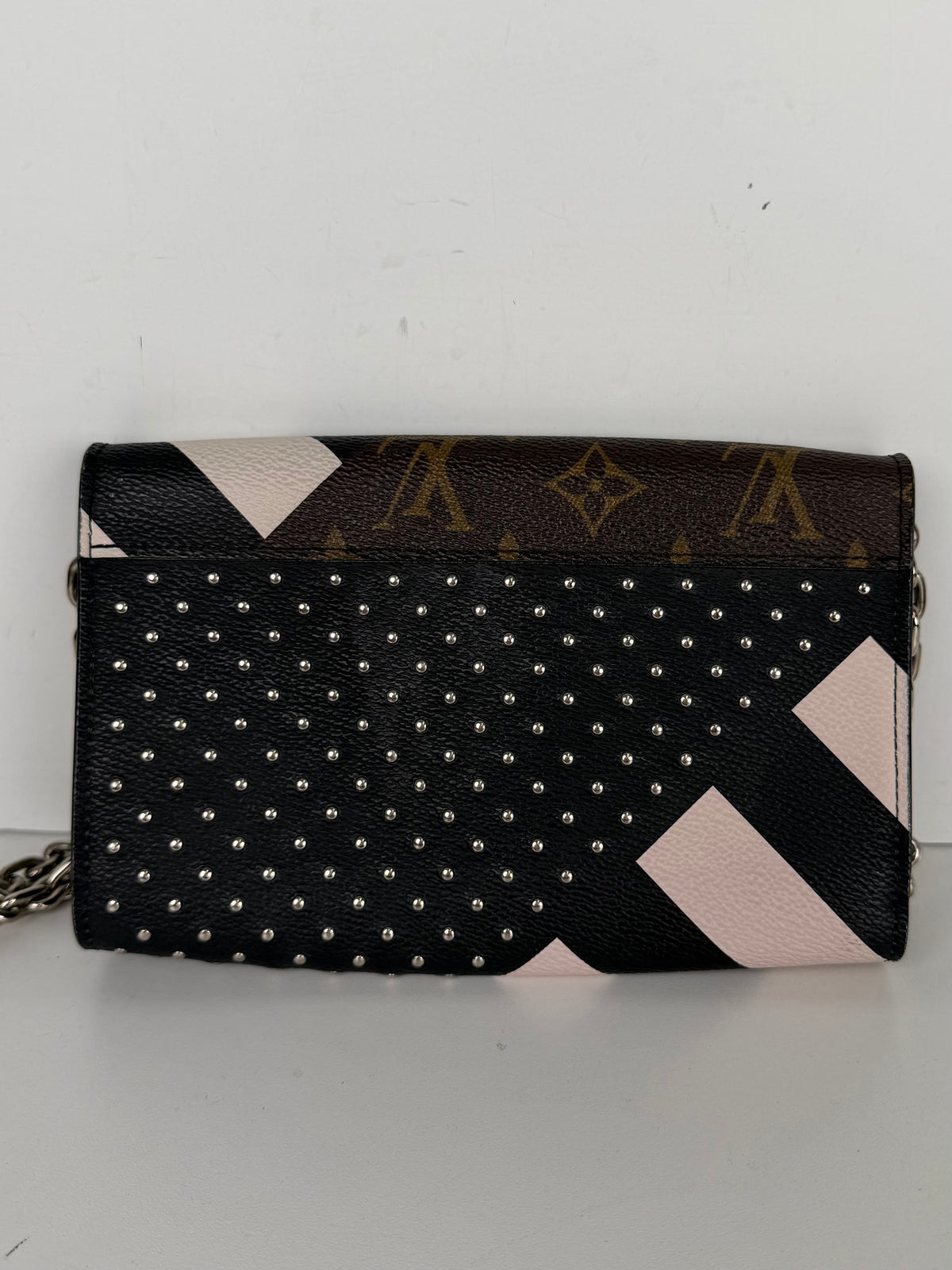 Louis Vuitton Limited Edition Monogram Twist Chain Wallet Bag in Coated Canvas 2016 S08