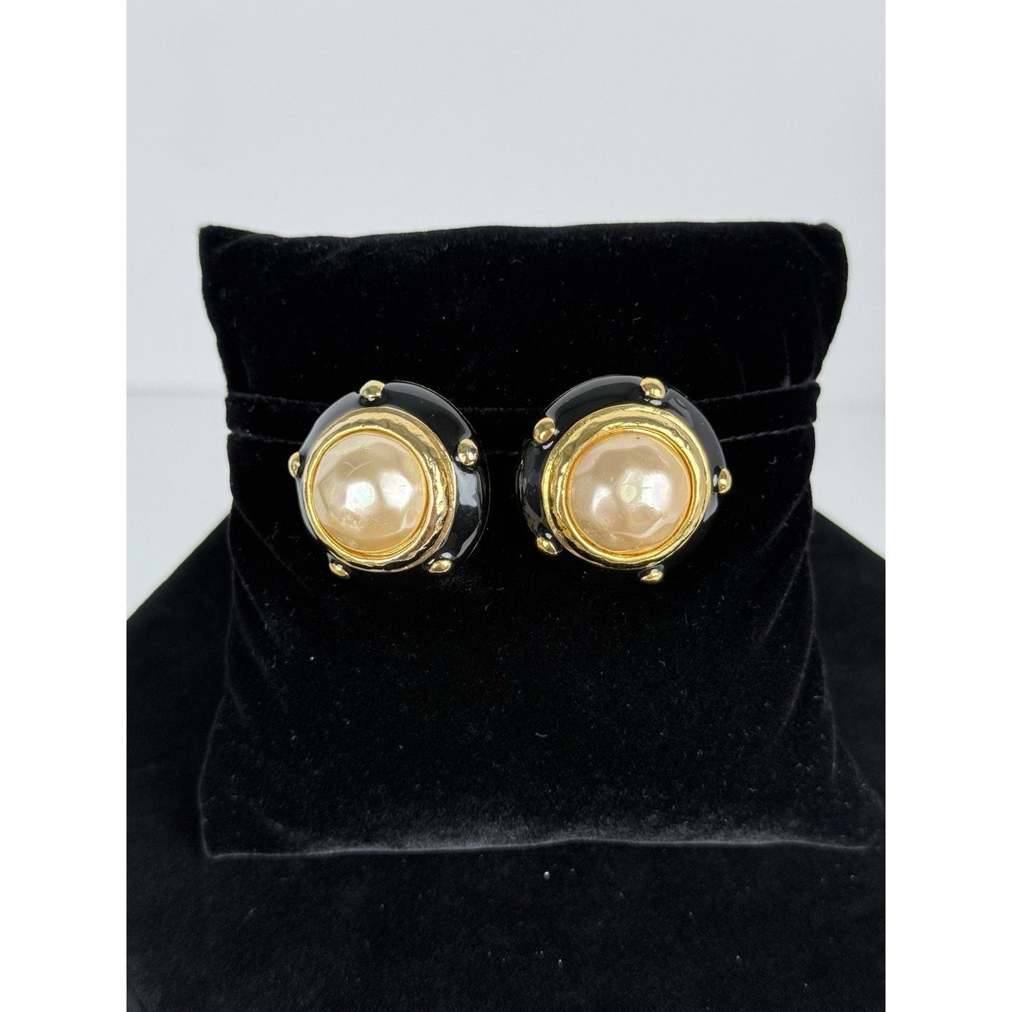 Chanel Vintage Faux Pearl Earrings Clip-On Gold