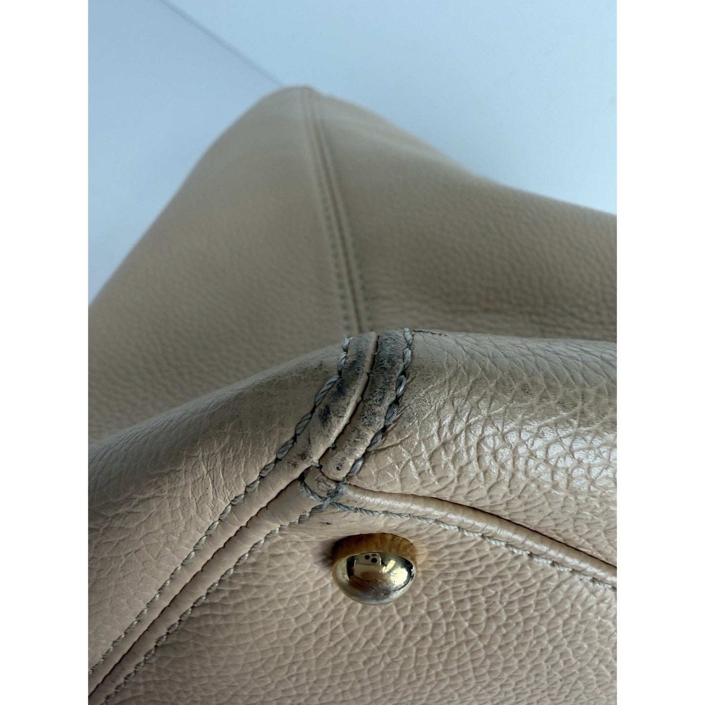 Chanel Executive Cerf Tote Beige Leather & Gold-Tone Hardware 2008-2009 C3