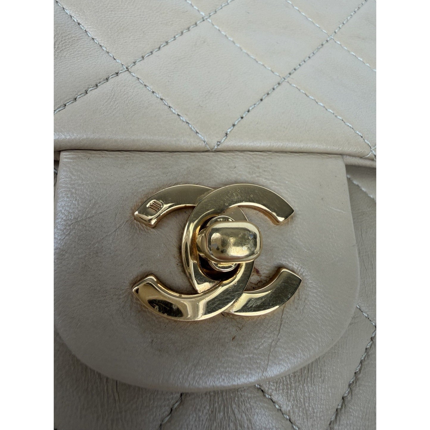 Chanel Vintage Medium Classic Flap Bag in Beige Lambskin Leather 1989-1991 F3