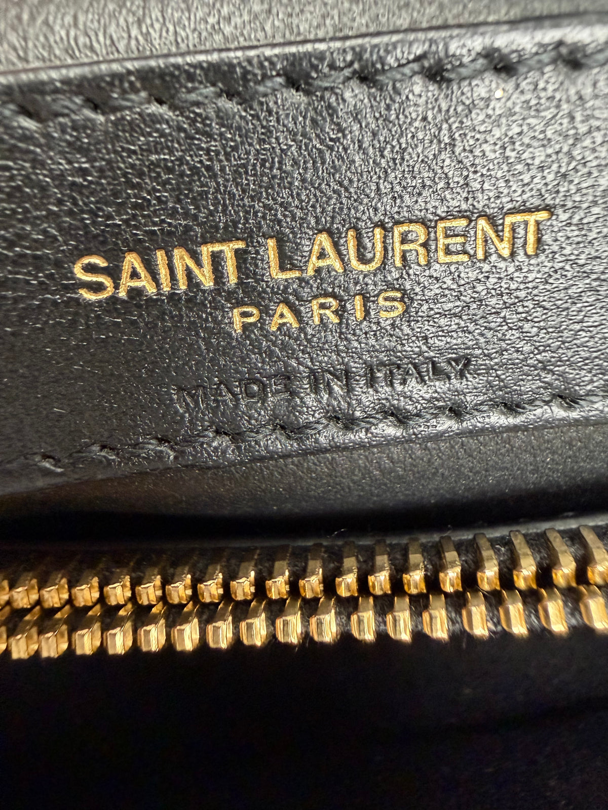 Saint Laurent Medium Envelope Bag in Black Quilted Leather YS-07