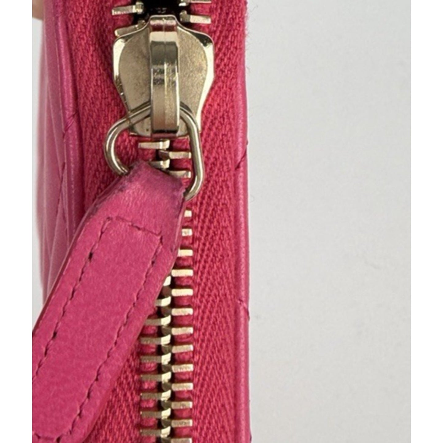 Chanel Quilted Leather Wallet in Raspberry Pink CC Logo 2016 K3