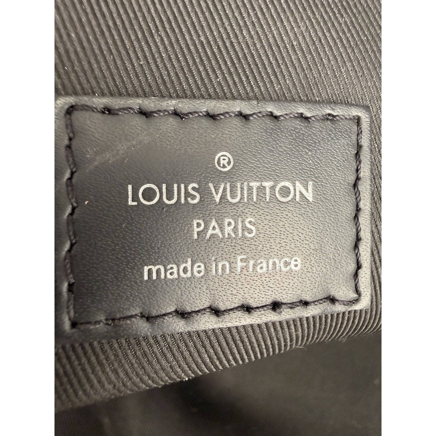 Louis Vuitton Avenue Sling Bag in Damier Graphite Canvas S11