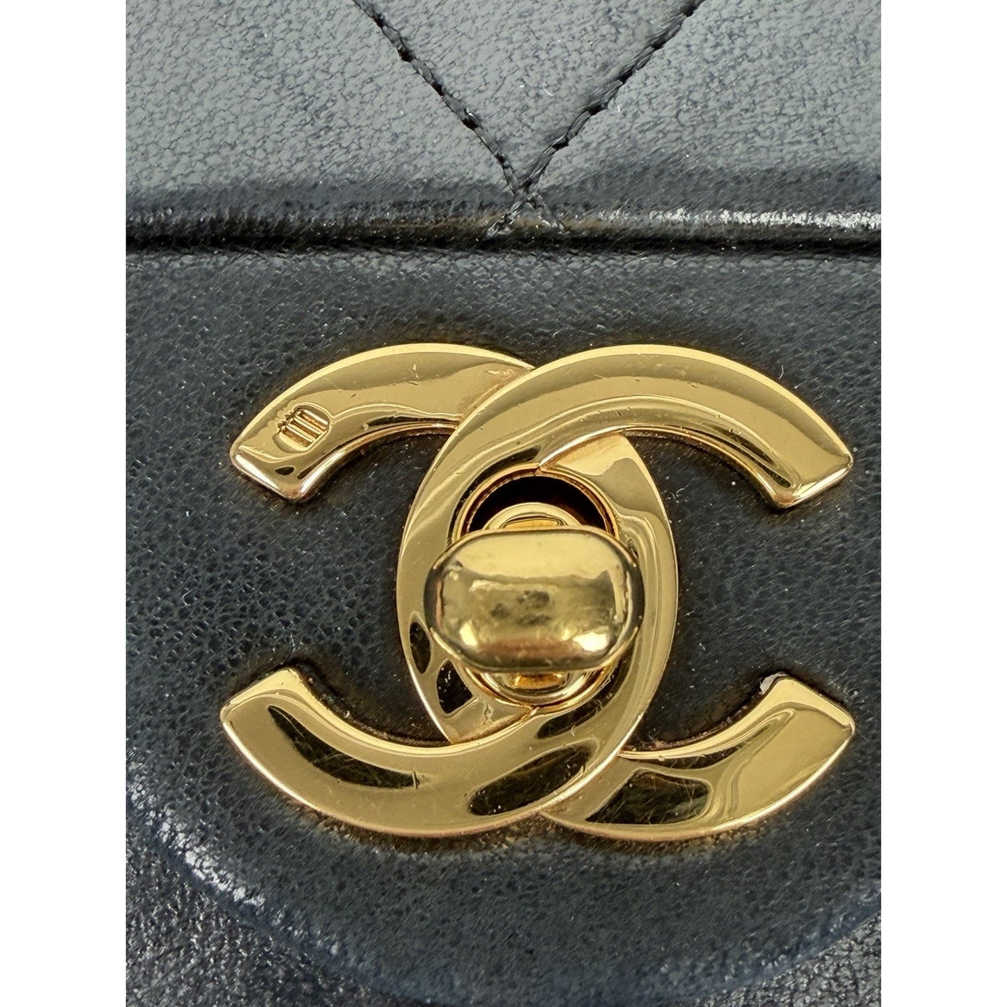 Chanel Vintage Mini Square Classic Flap bag Black Lambskin Leather D1