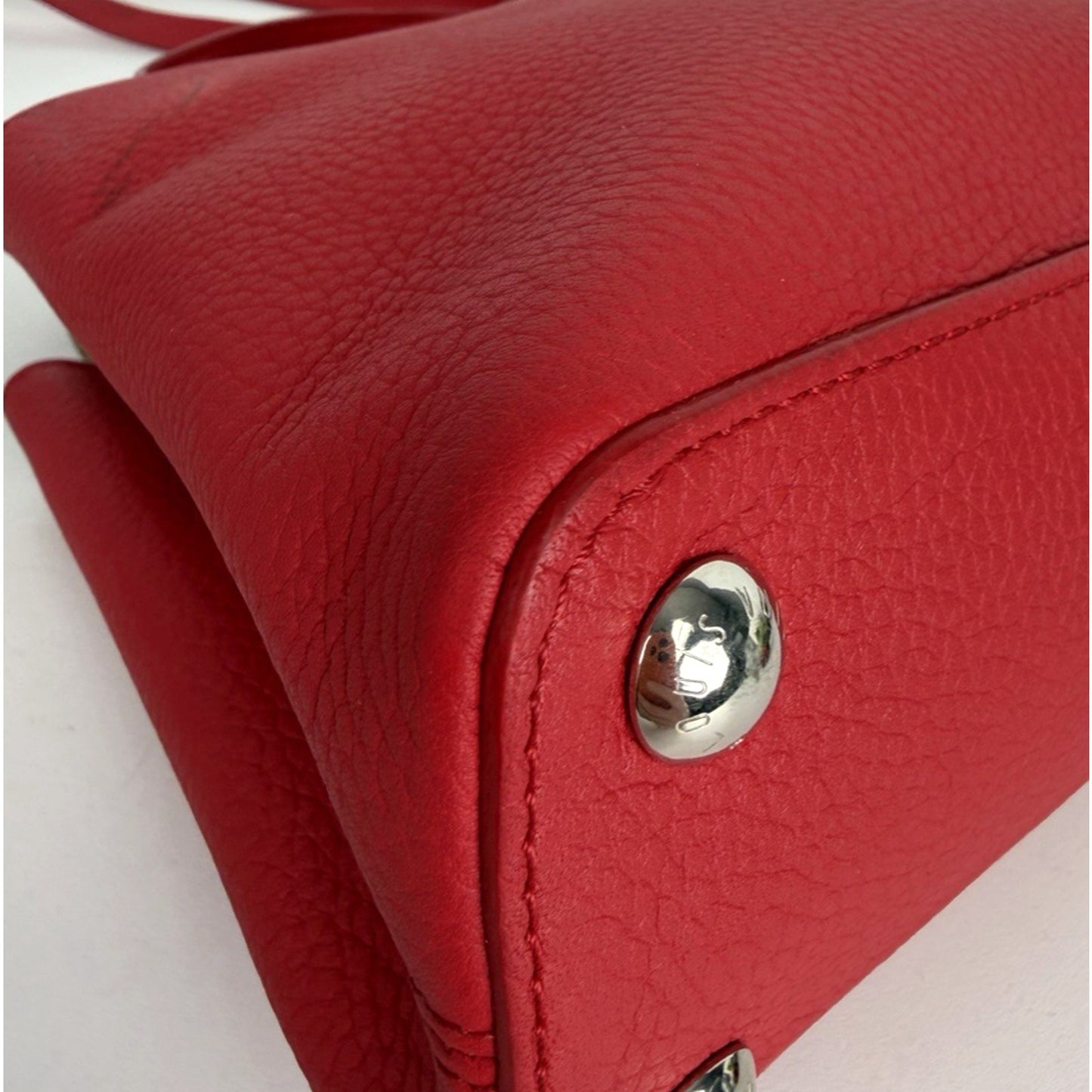 Louis Vuitton Capucines Shoulder Bag BB in Red Taurillon Leather 2017 D8