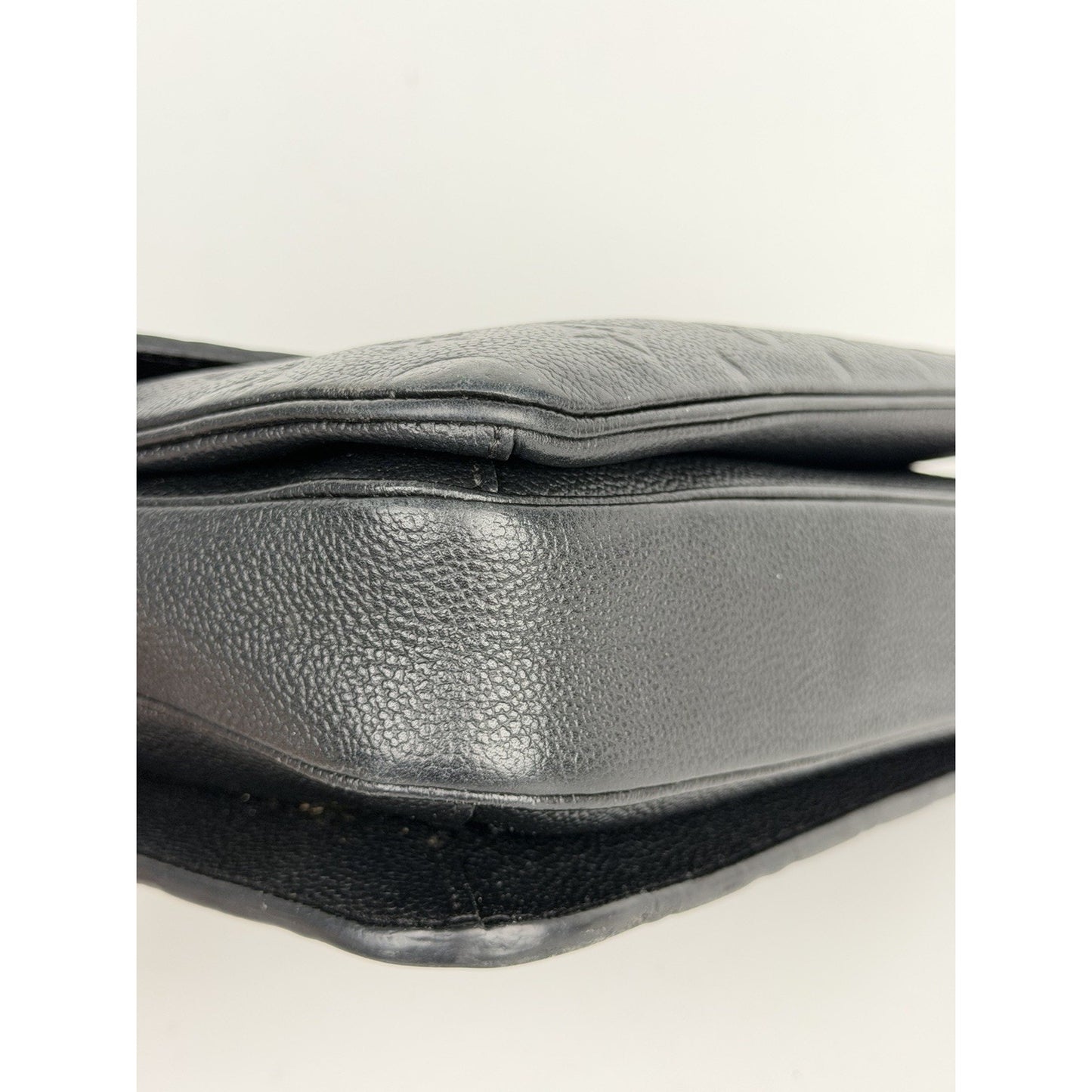 Louis Vuitton Pochette Metis Bag in Black Monogram Empreinte Leather NFC F2
