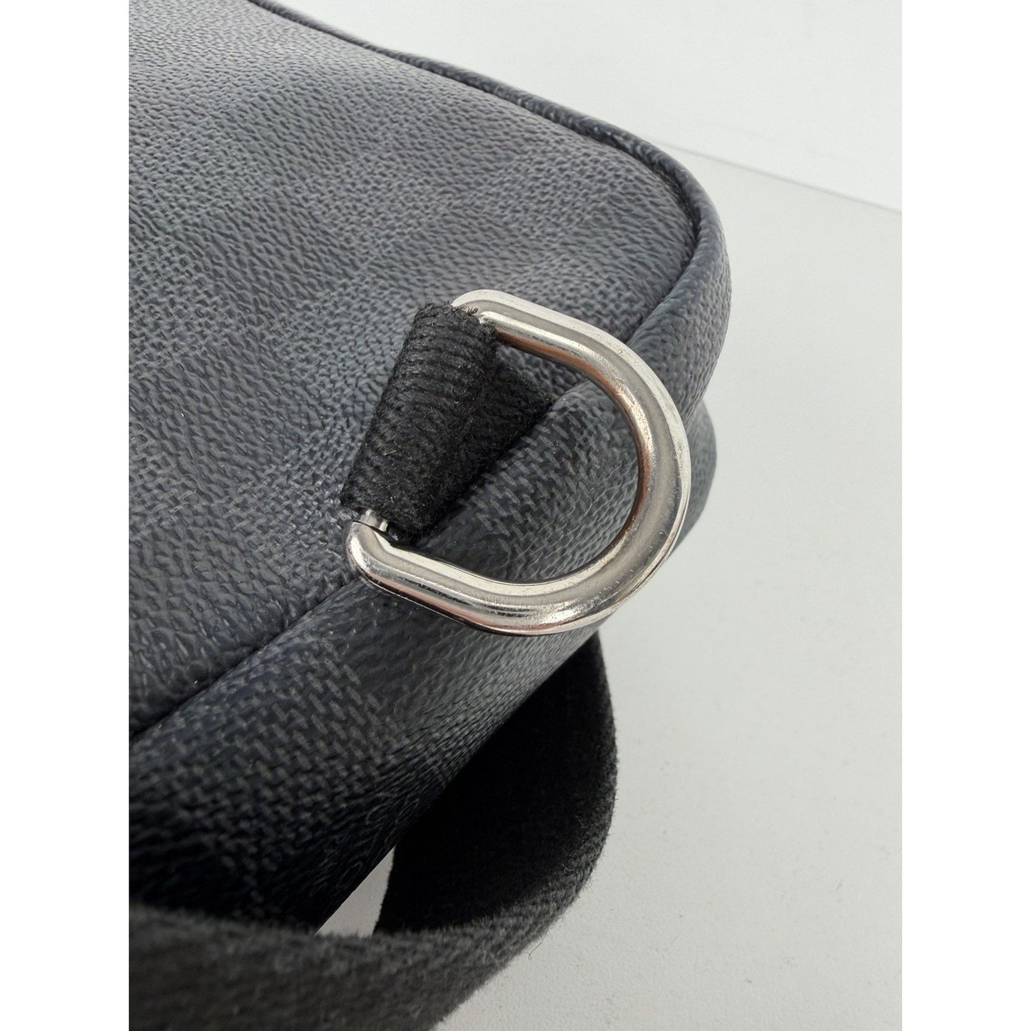 Louis Vuitton Avenue Sling Bag in Damier Graphite Canvas S11