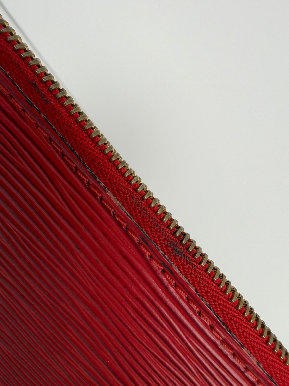 Louis Vuitton Pochette Accessoires bag in Red Epi Leather Vintage Y