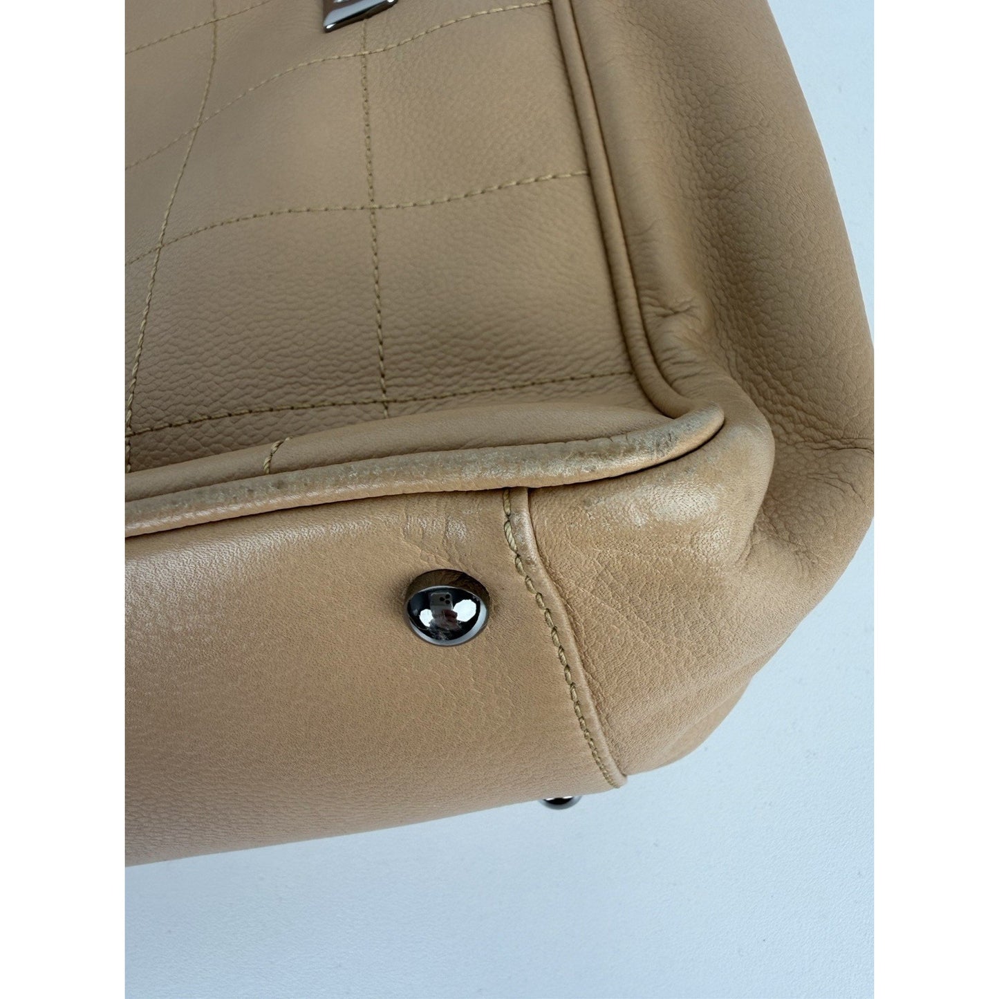 Chanel Chocolate Bar Tote Bag Vintage in Beige Quilted Leather 2003-2004 S-20
