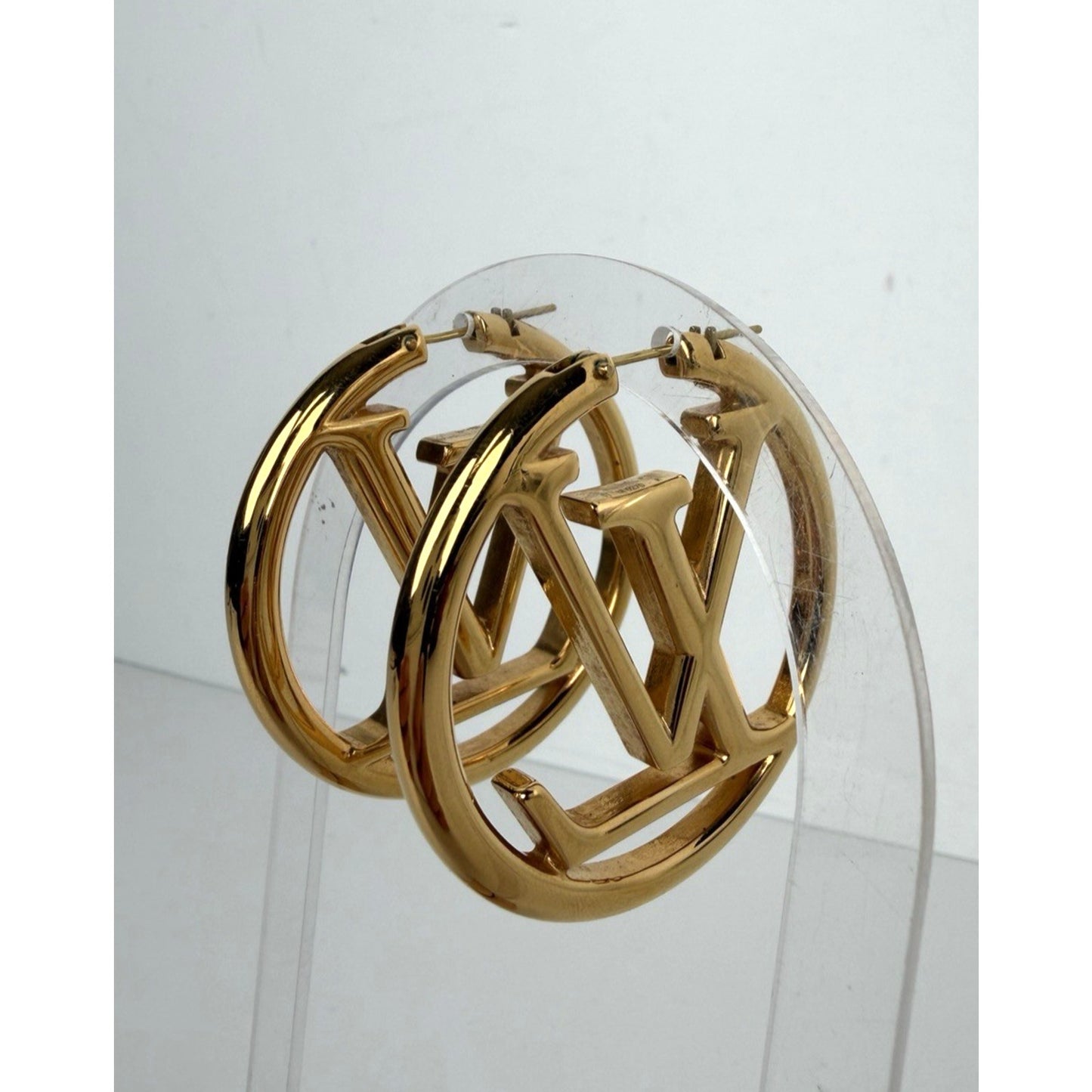 Louis Vuitton Louise Hoop LV Logo Earrings in Gold Color GM