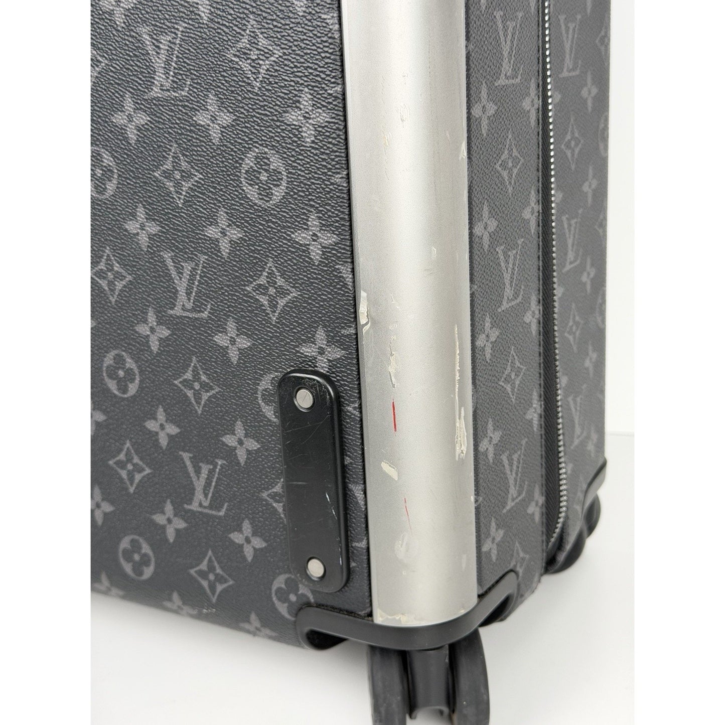 Louis Vuitton Horizon 50 Suitcase in Monogram Eclipse Canvas Microchipped
