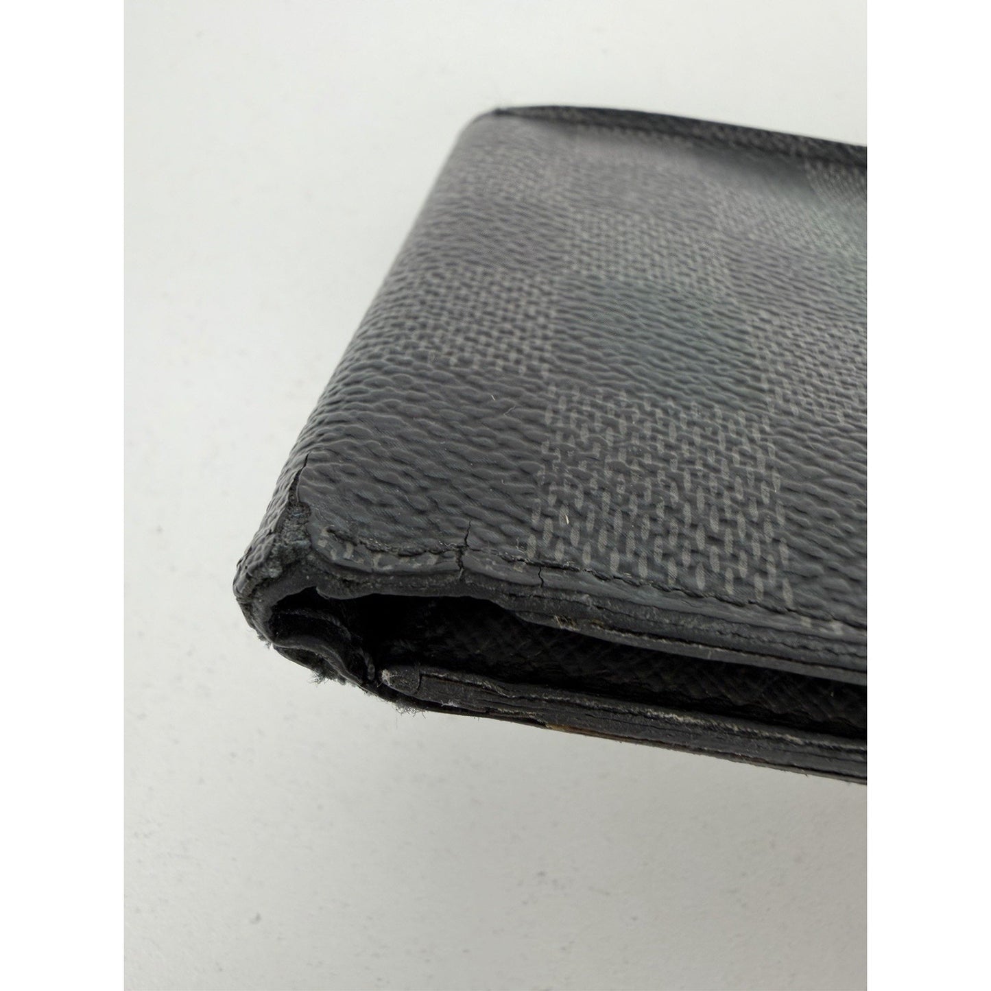 Louis Vuitton Bifold Multiple Wallet in Damier Graphite Canvas 2010