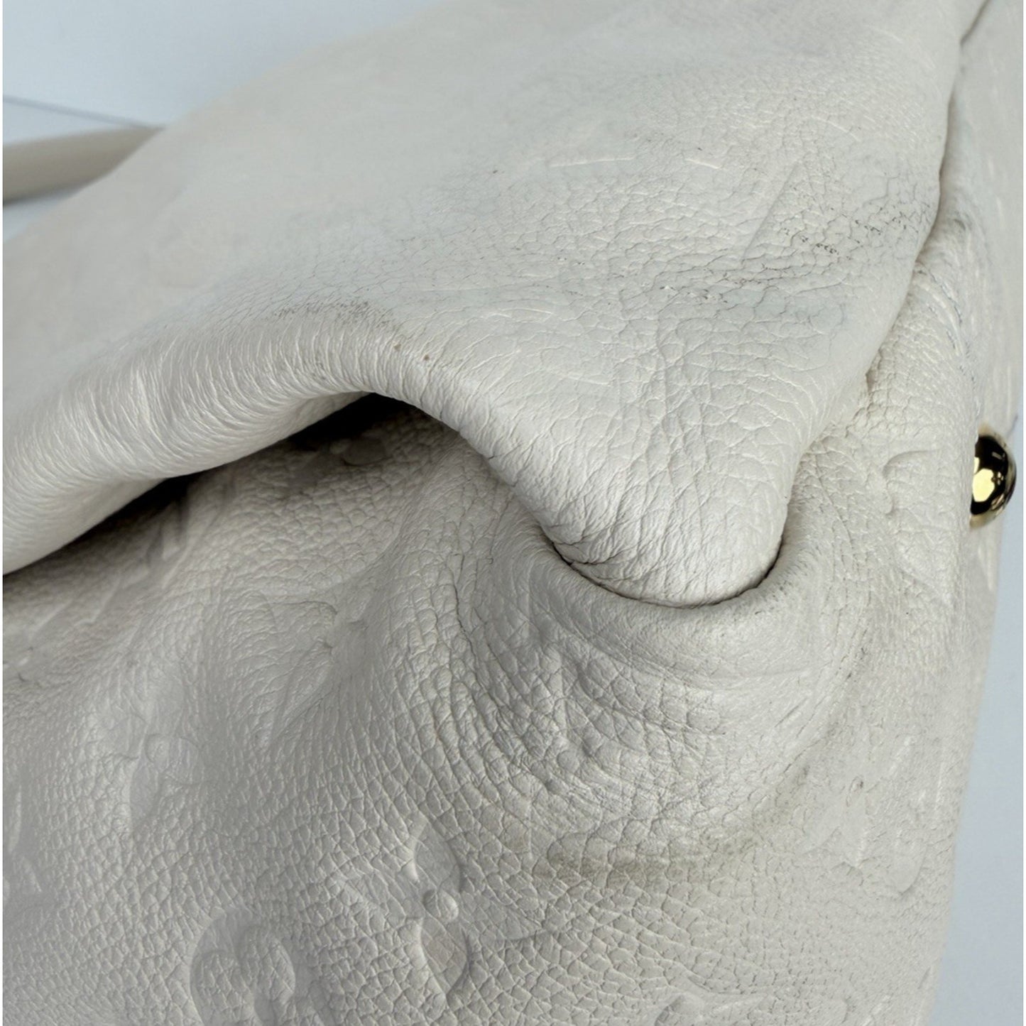 Louis Vuitton Artsy MM Shoulder Bag in White Monogram Empreinte Leather 2012 E4