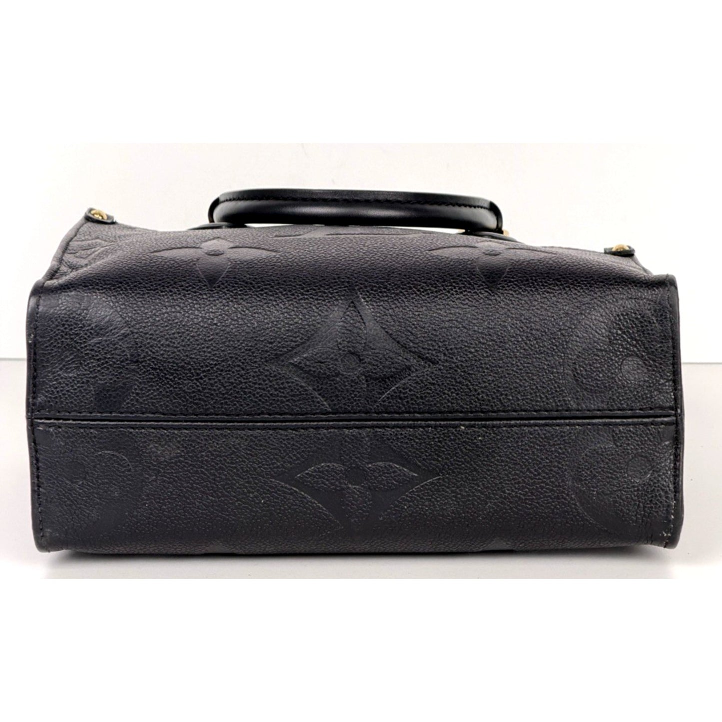 Louis Vuitton OnTheGo PM Bag in Back Debossed Monogram Empreinte Leather NFC C3