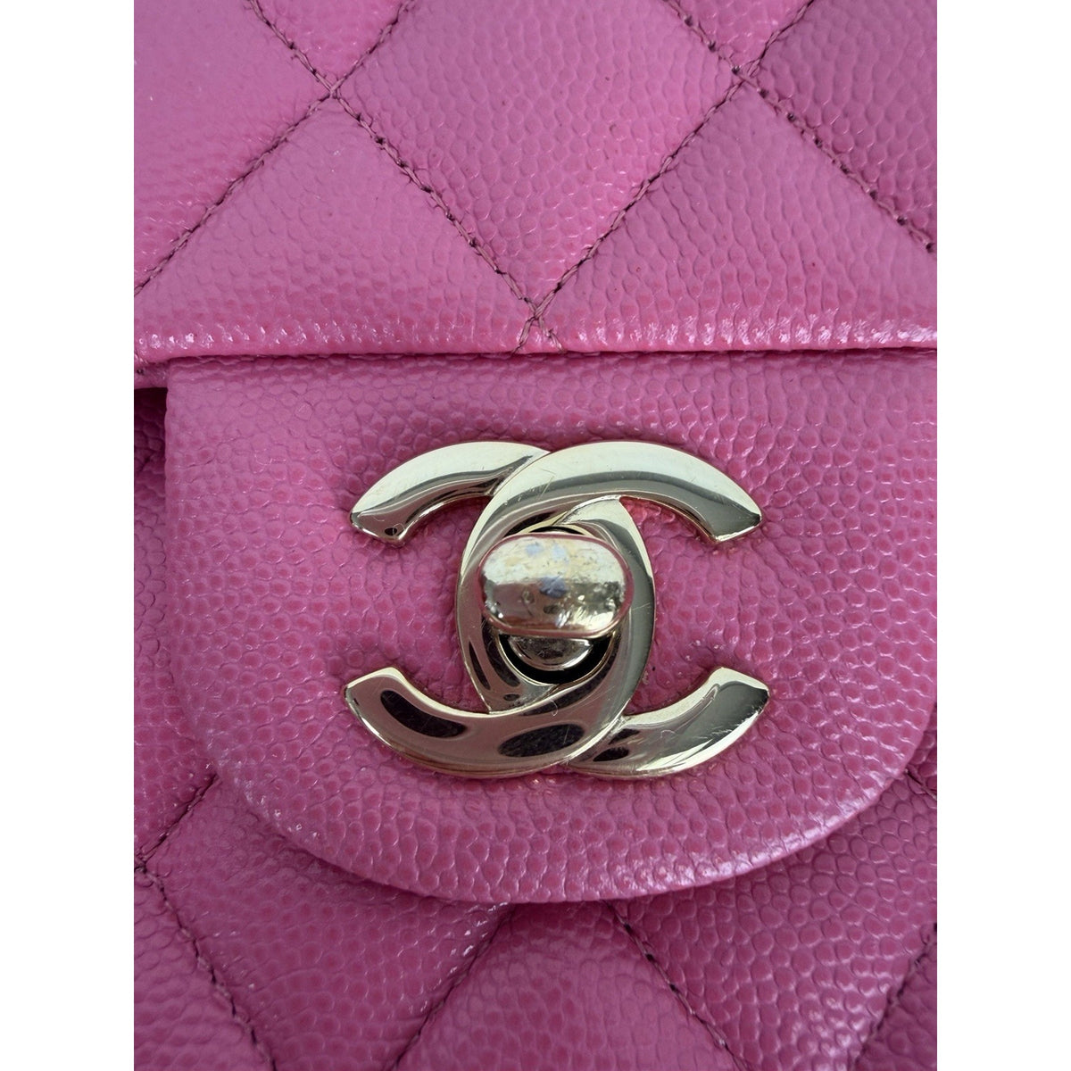 Chanel Classic Double Flap Shoulder Bag Medium in Pink Caviar Leather 2019 YE-1