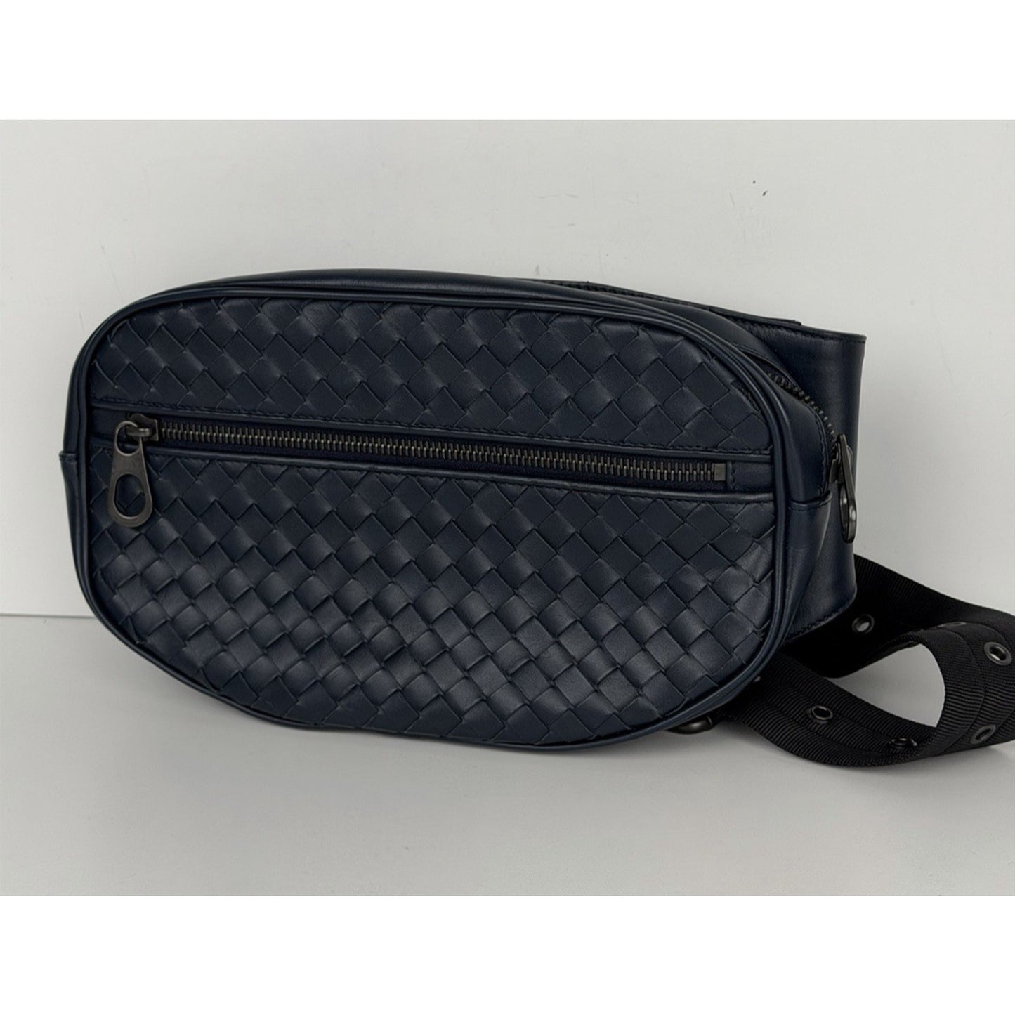 Bottega Veneta Intrecciato Belt Bag Medium Navy Blue Leather & Woven Design S08