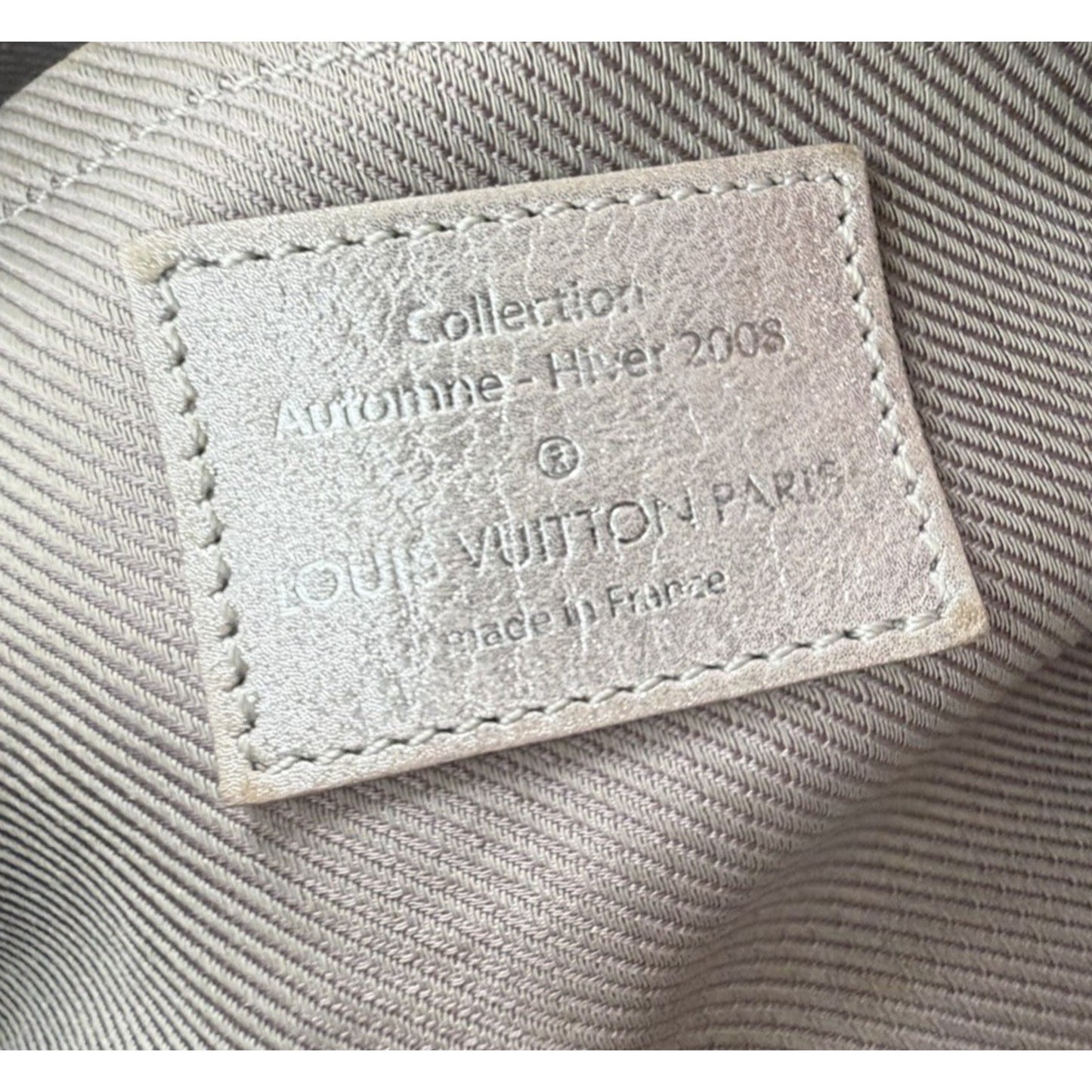 Louis Vuitton Silver Monogram Shimmer Comete Bag in Genuine Leather 2008 S