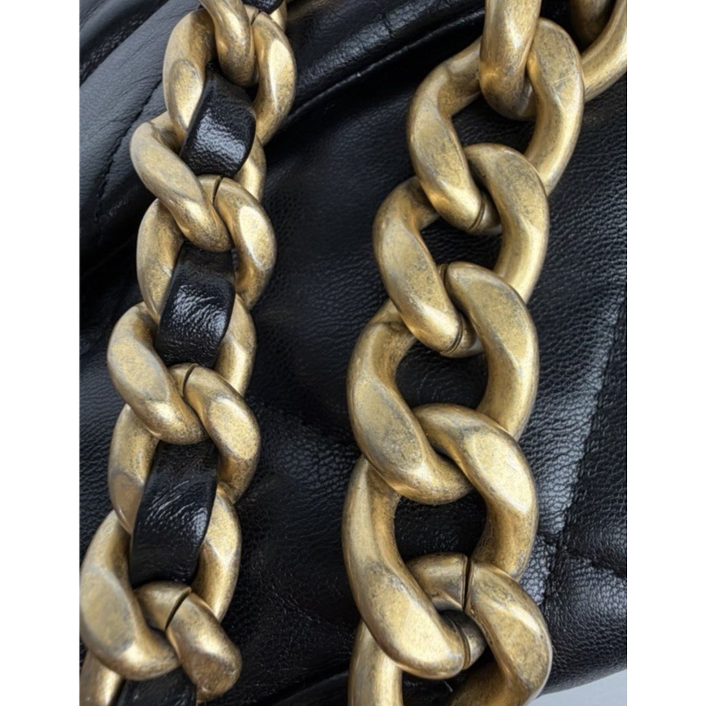 Chanel 19 Flap Medium Bag in Black Quilting Leather Two-Tone Hardware 2020 D7