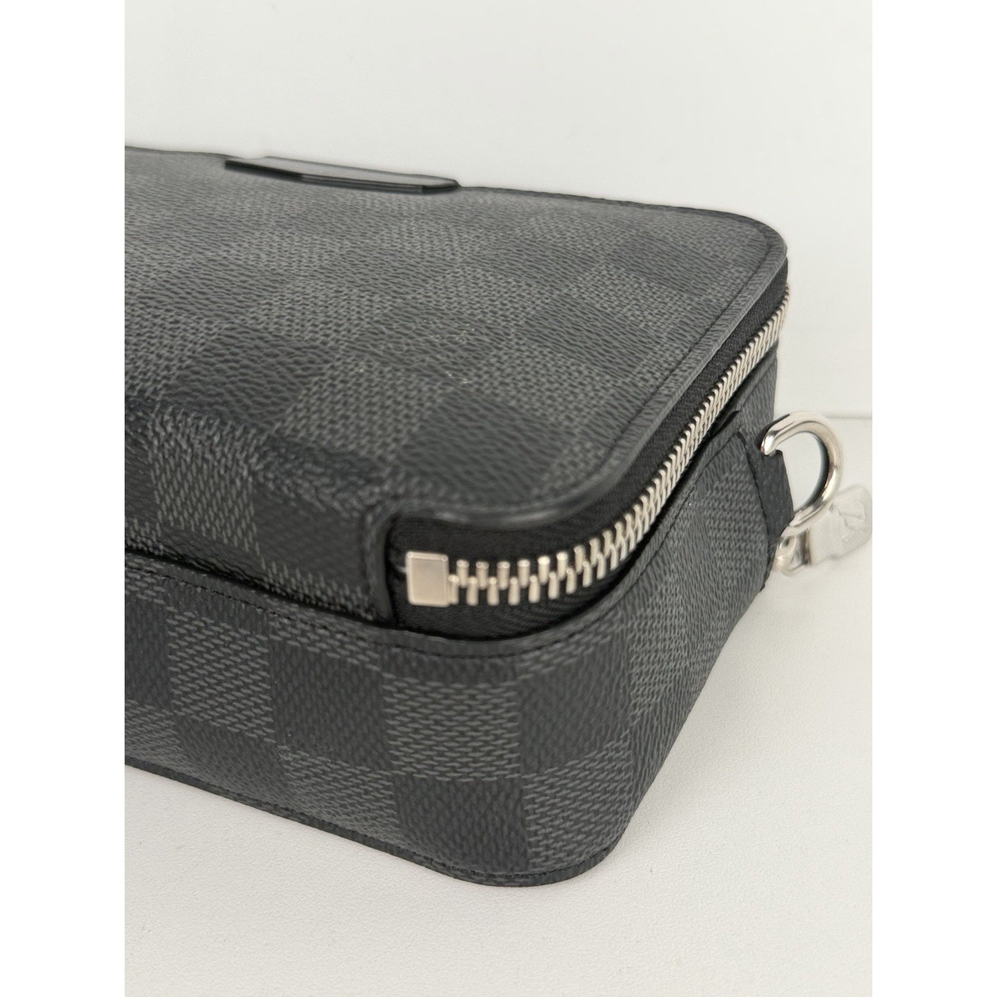 LOUIS VUITTON Damier Graphite Alpha Wearable Wallet Crossbody Bag NFC