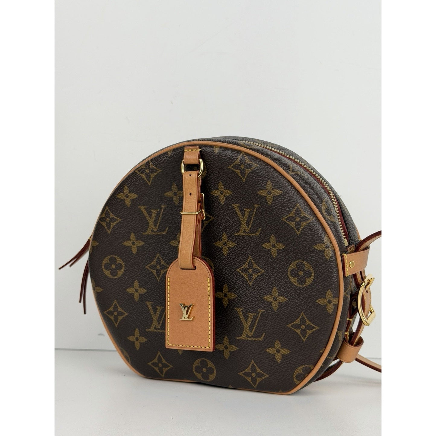 Louis Vuitton Monogram Boite Chapeau Souple MM Bag in LV Monogram Canvas 2019 C7