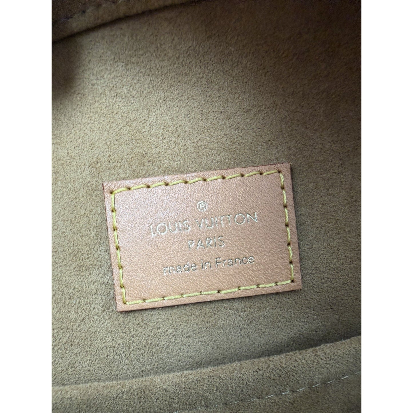 Louis Vuitton Monogram Boite Chapeau Souple MM Bag in LV Monogram Canvas 2019 C7