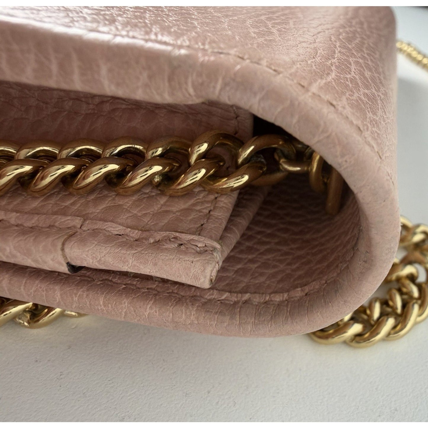 Gucci GG Marmont Leather Wallet on Chain Distinctive Quilted Pink Leather S07