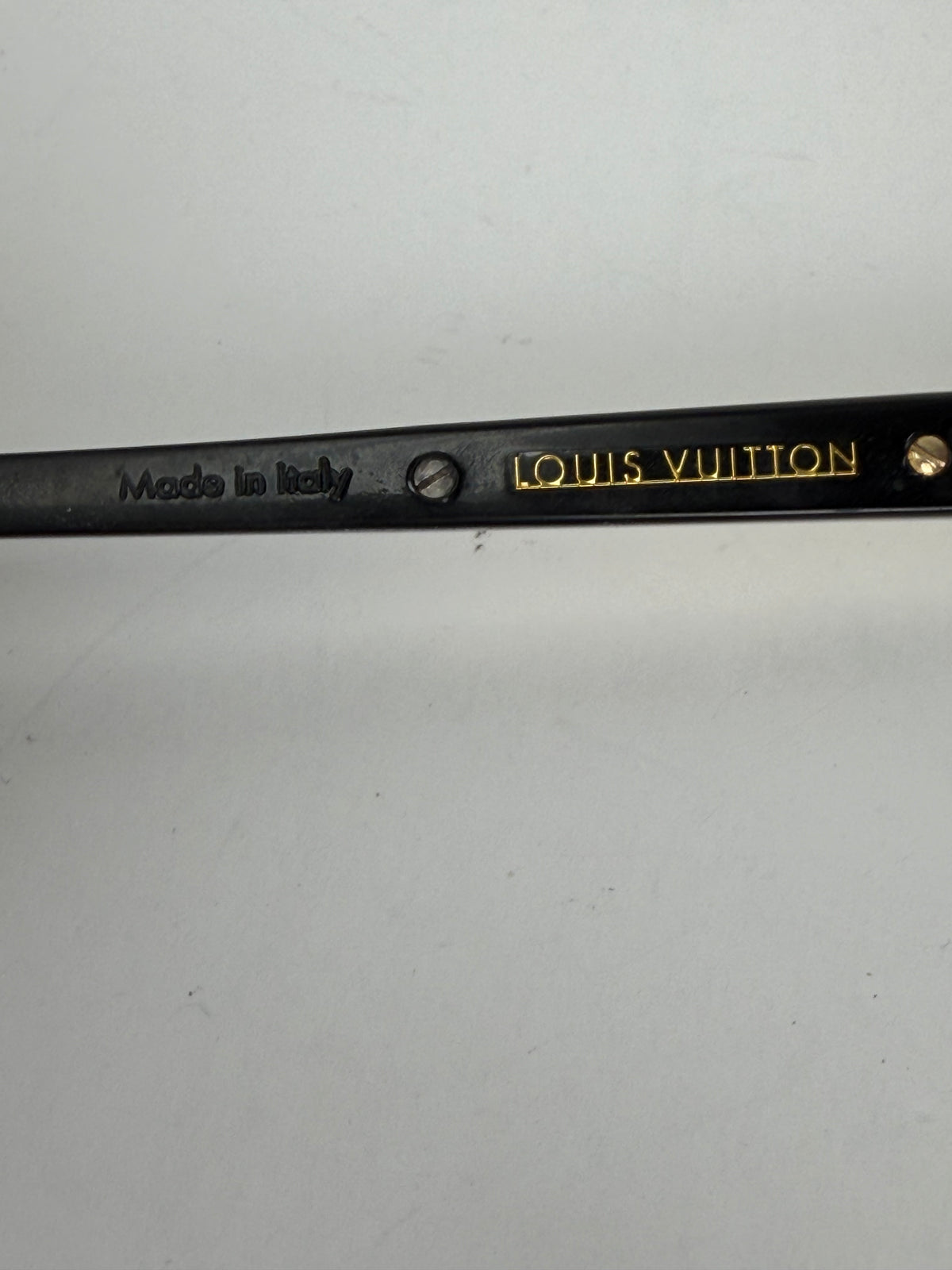 Louis Vuitton Evidence Millionaire Sunglasses in Black Frame with Gray Ombre Lenses YK-1