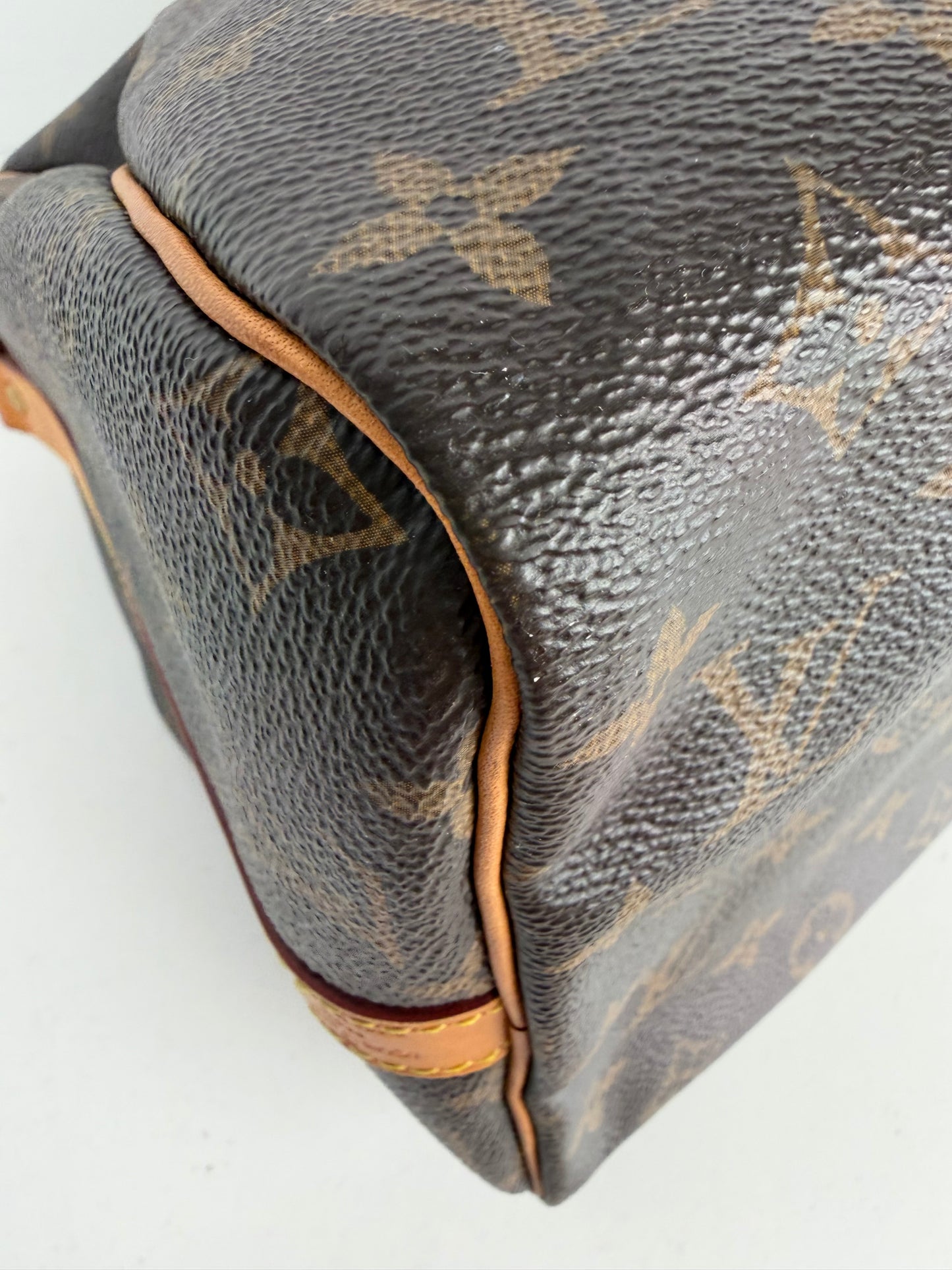 Louis Vuitton Monogram Speedy 30 Handbag in Brown LV Monogram Coated Canvas 2016 YE-8