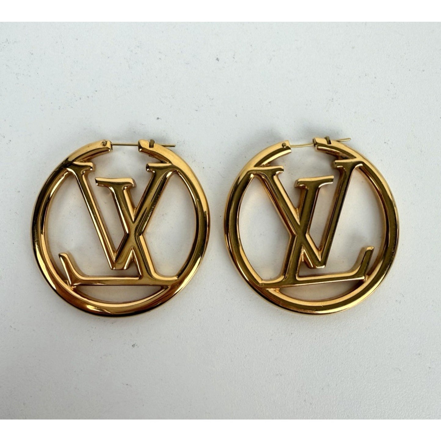 Louis Vuitton Louise Hoop LV Logo Earrings in Gold Color GM