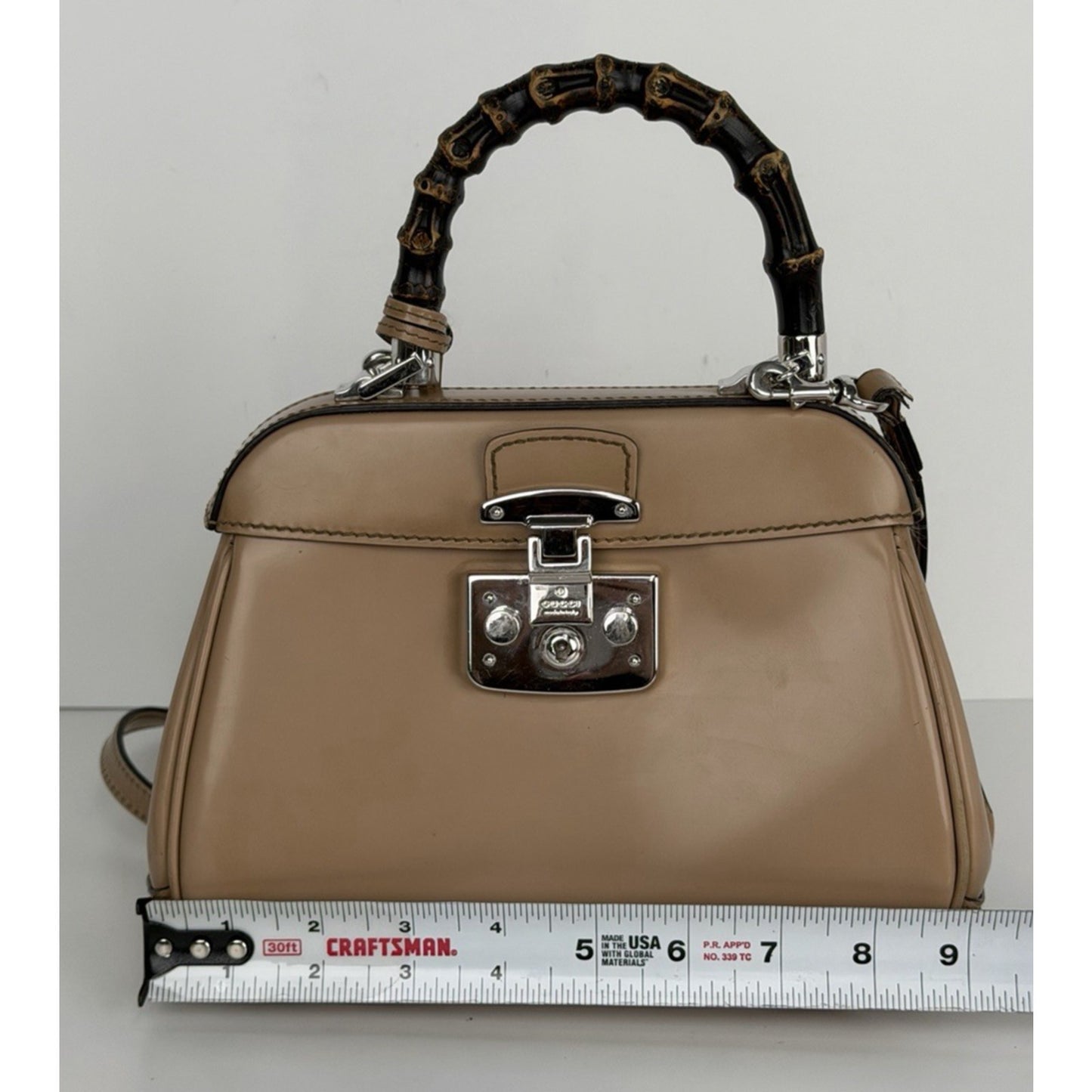 Gucci Lady Lock Bamboo Top Handle Bag in a Light Beige Leather S08