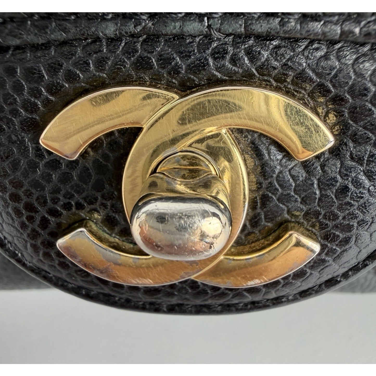 Chanel Classic Bag Black Grained Calfskin Leather & Gold-Tone Hardware D1