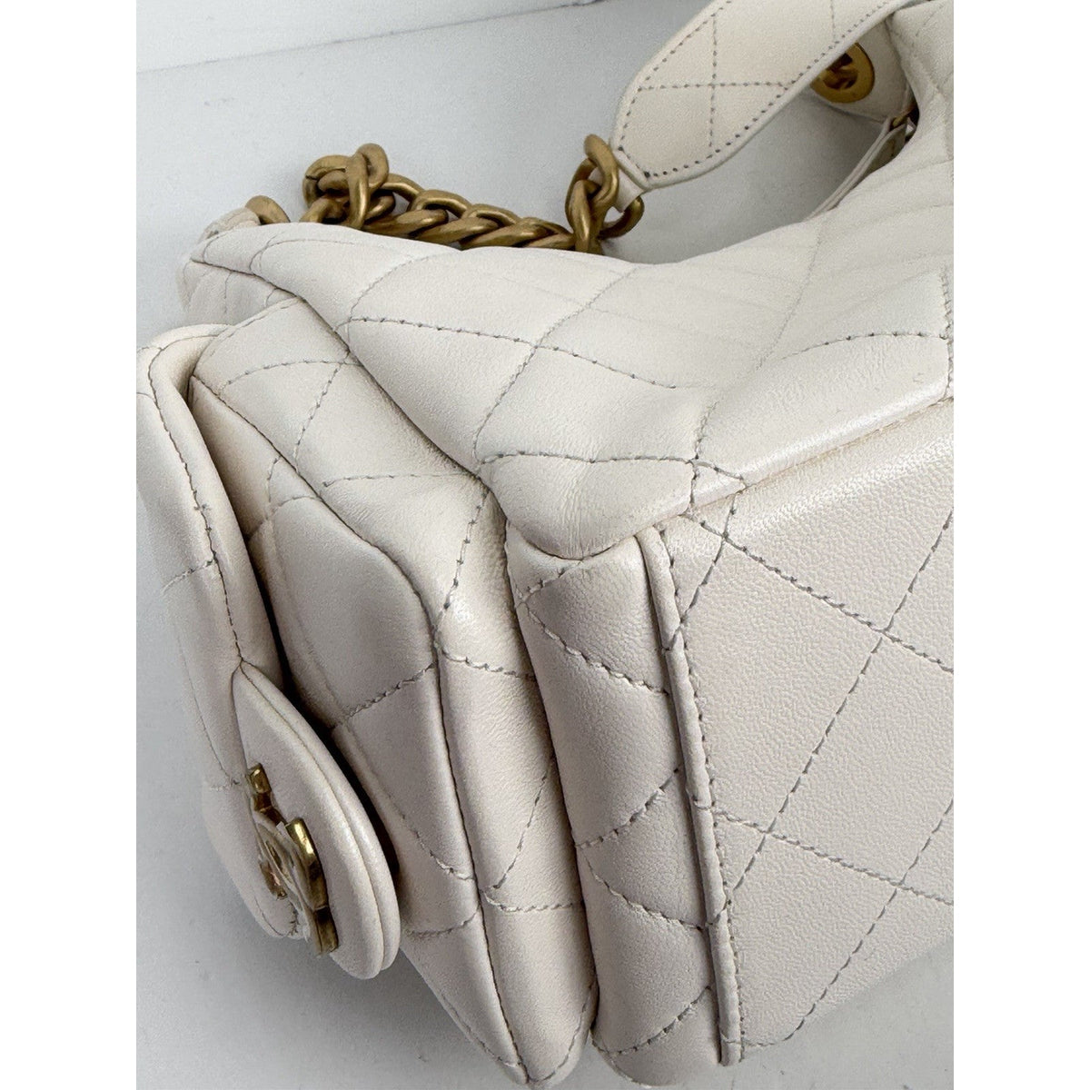 Chanel Trendy Pockets Hobo Bag Medium in White Quilted Lambskin Leather NFC B7